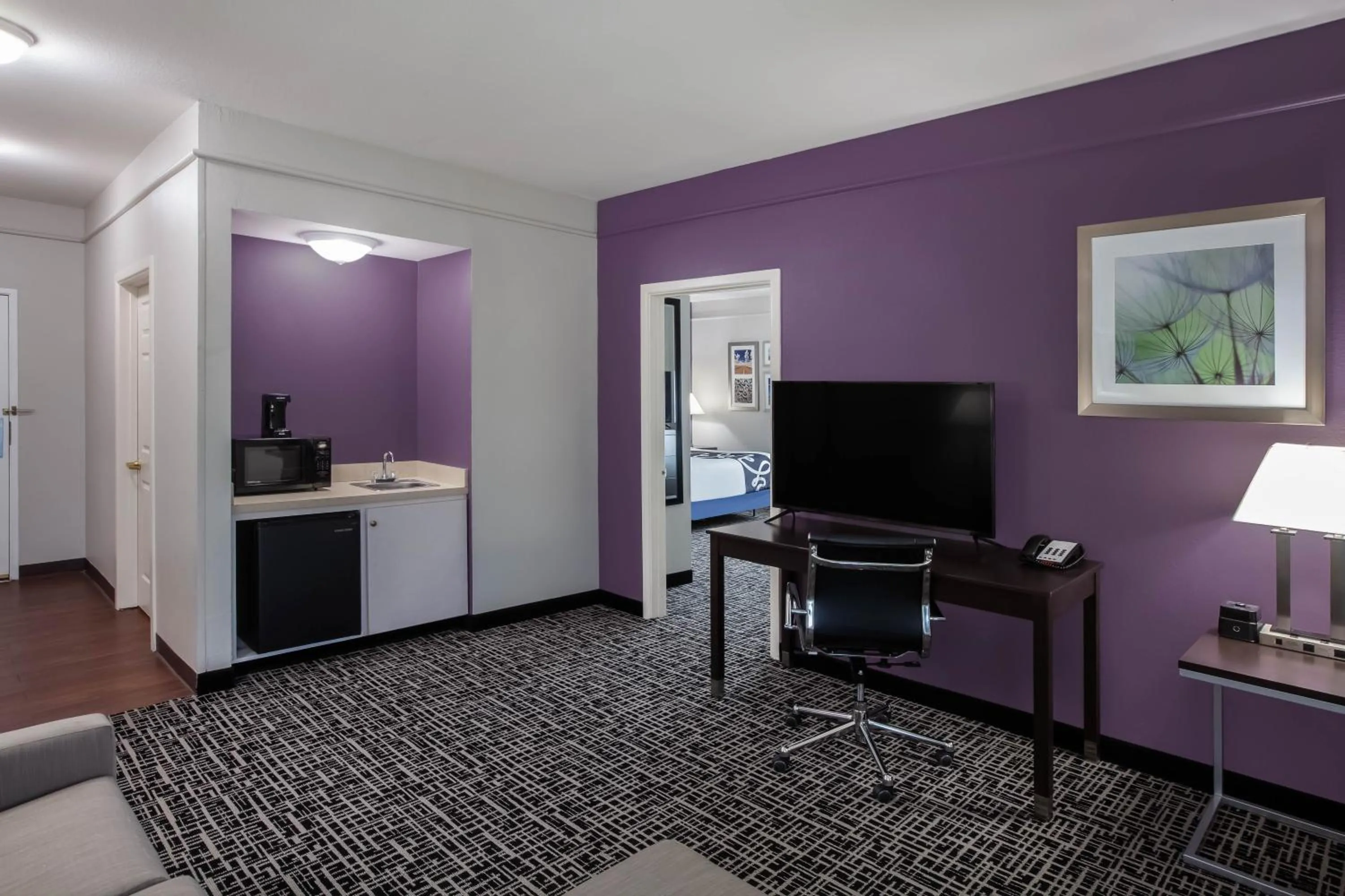 TV and multimedia in La Quinta by Wyndham Lubbock North