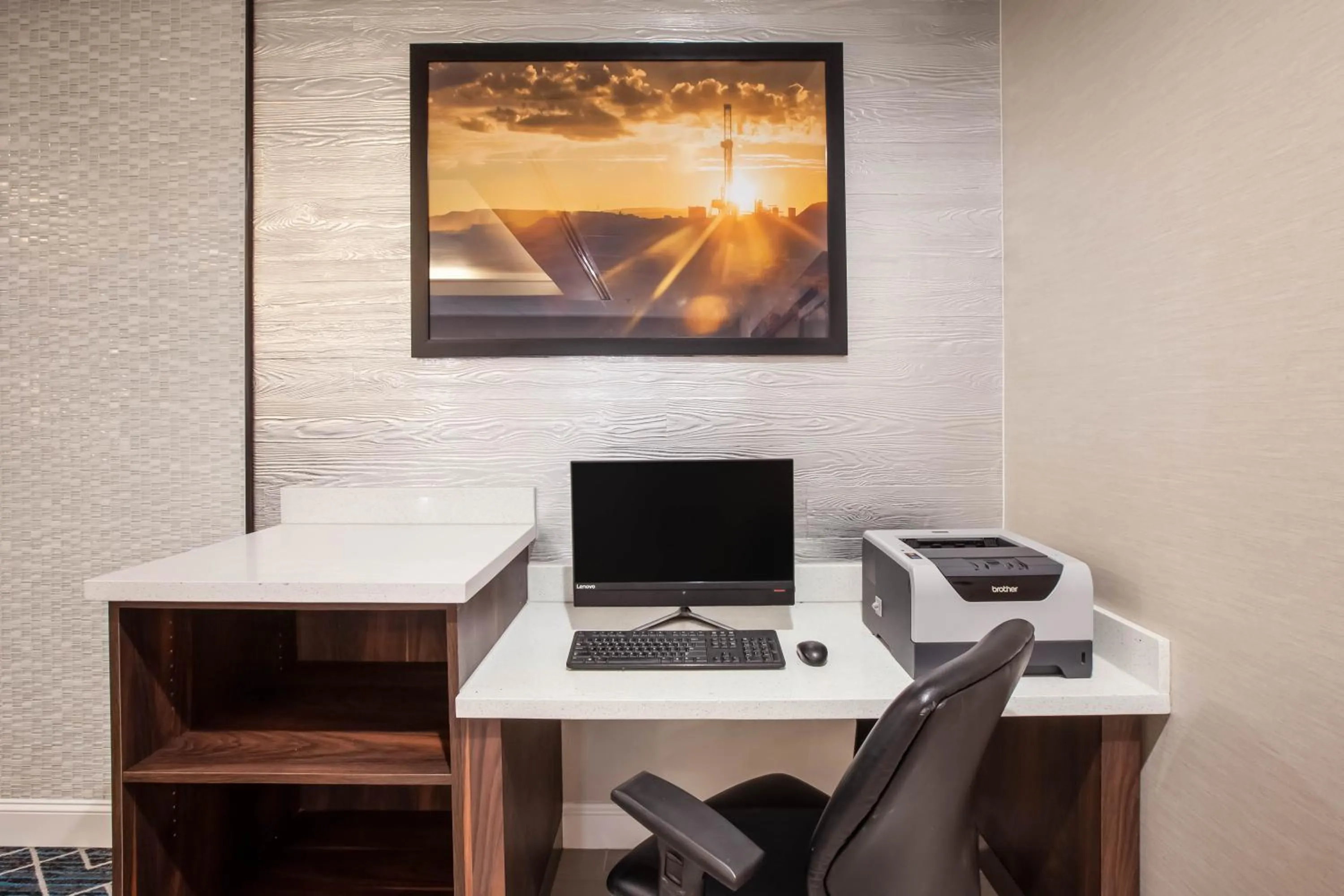 Business facilities in La Quinta by Wyndham Lubbock North