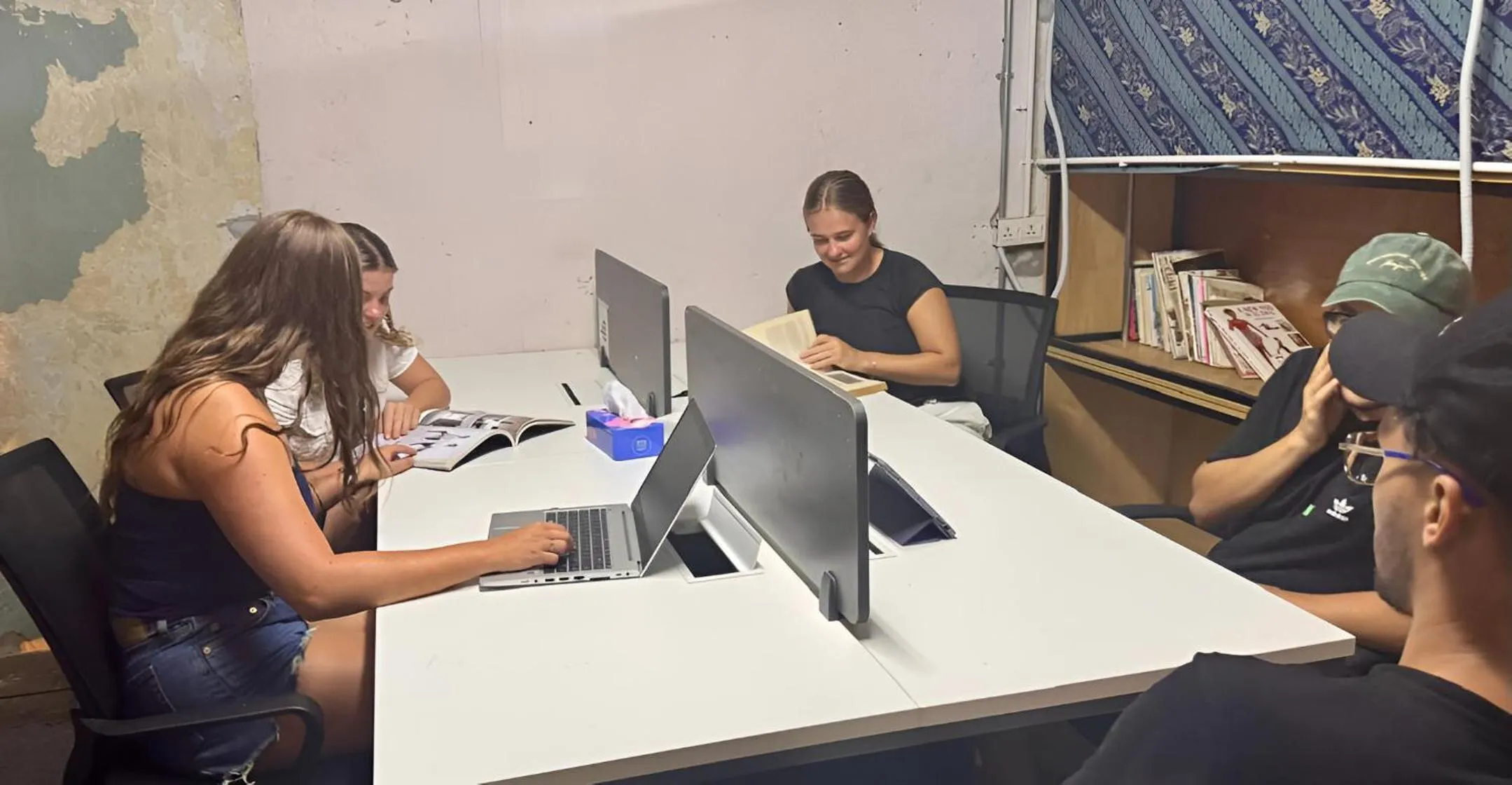 group of guests in Mingle Highstreet - CoWorking Hub