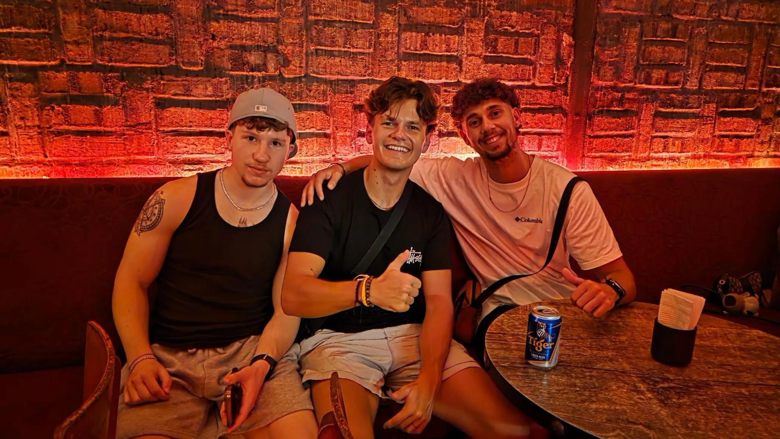 Nightclub / DJ in Mingle Highstreet - CoWorking Hub