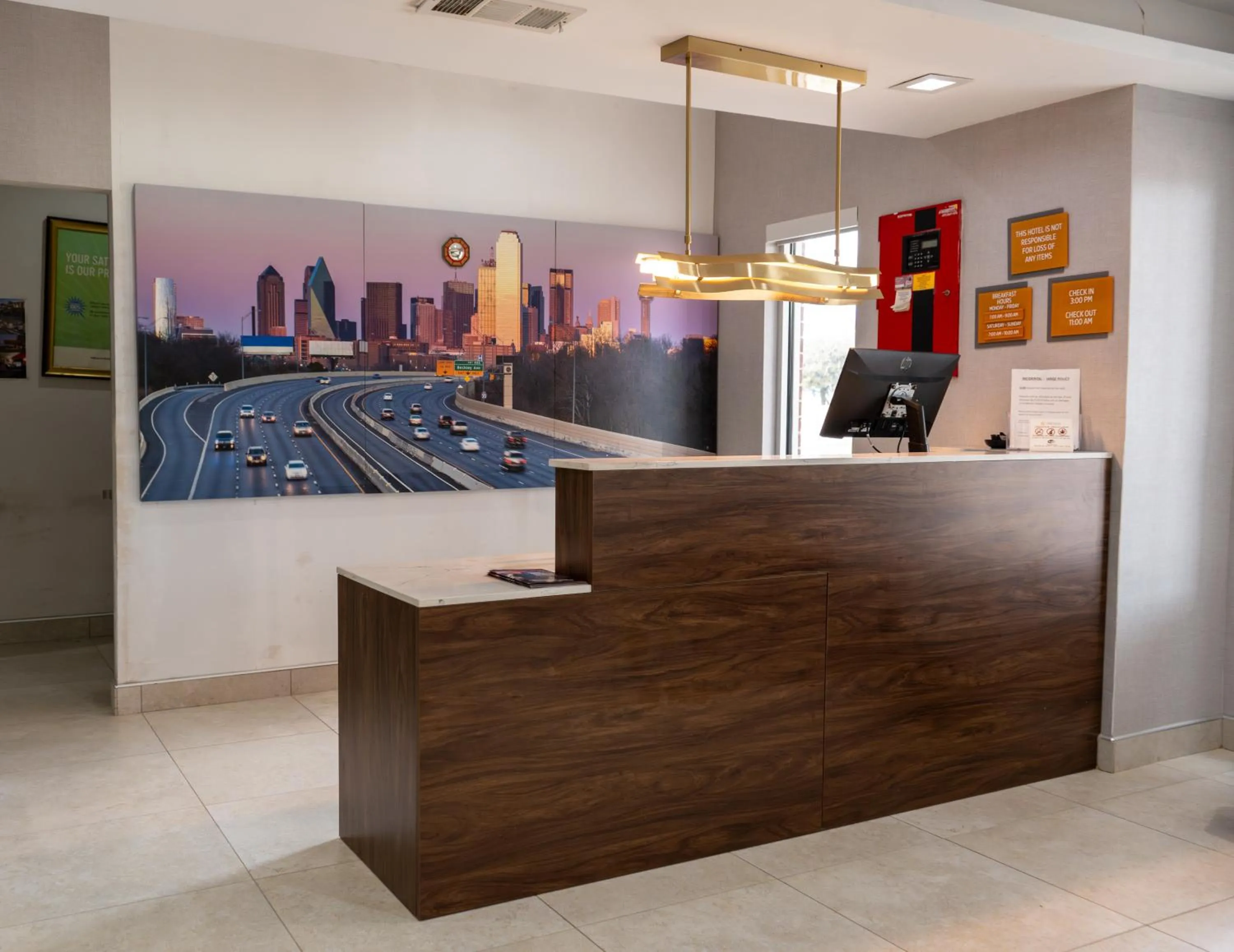 Property building in La Quinta by Wyndham Dallas Mesquite