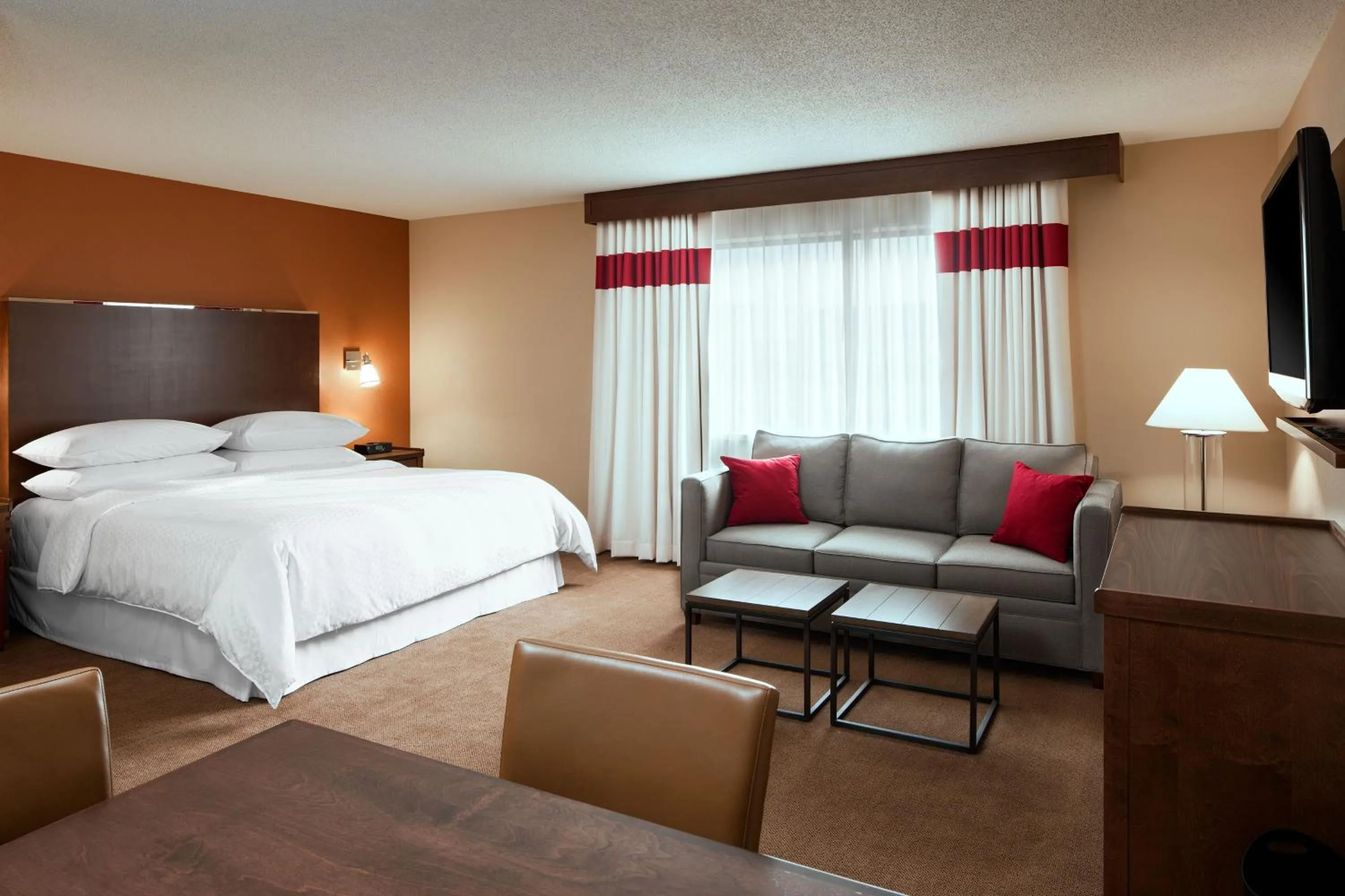 Photo of the whole room, Bed in Four Points by Sheraton Edmundston Hotel & Conference Center