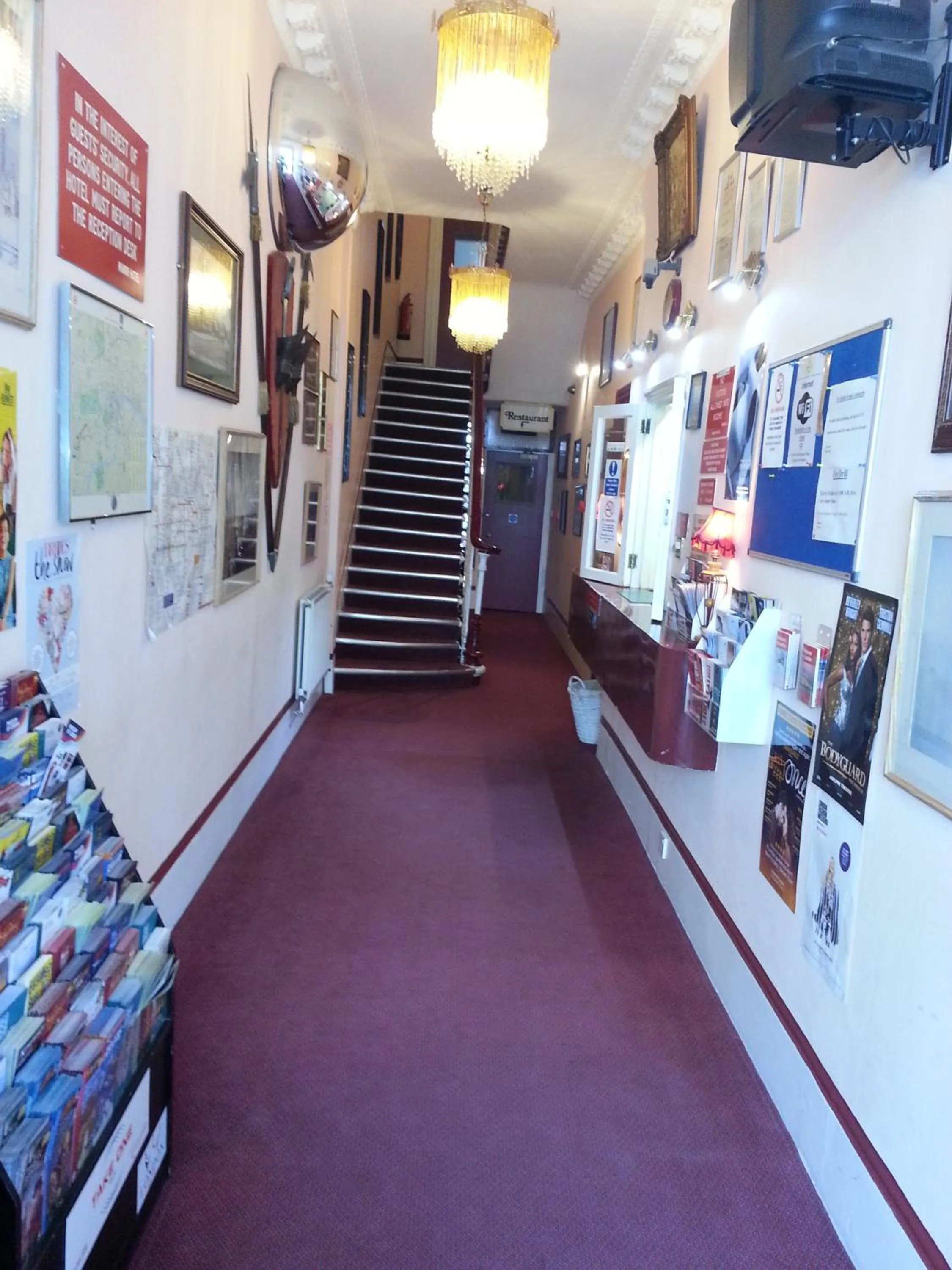 Lobby or reception in Manor Hotel