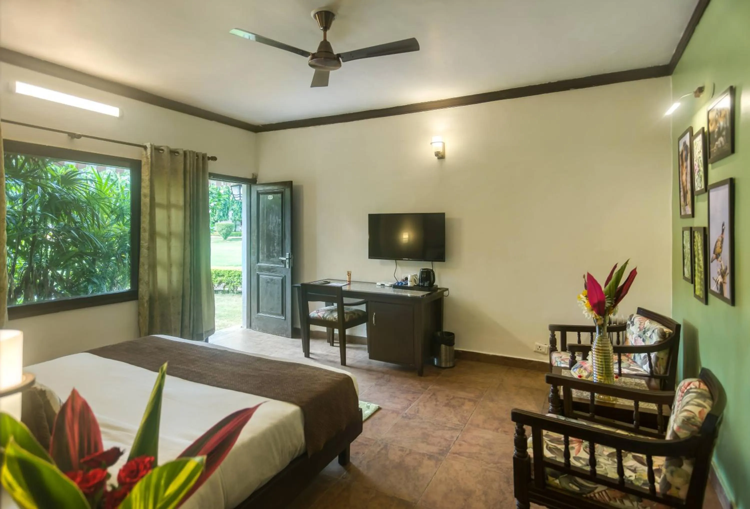 Bedroom in Manu Maharani Resort