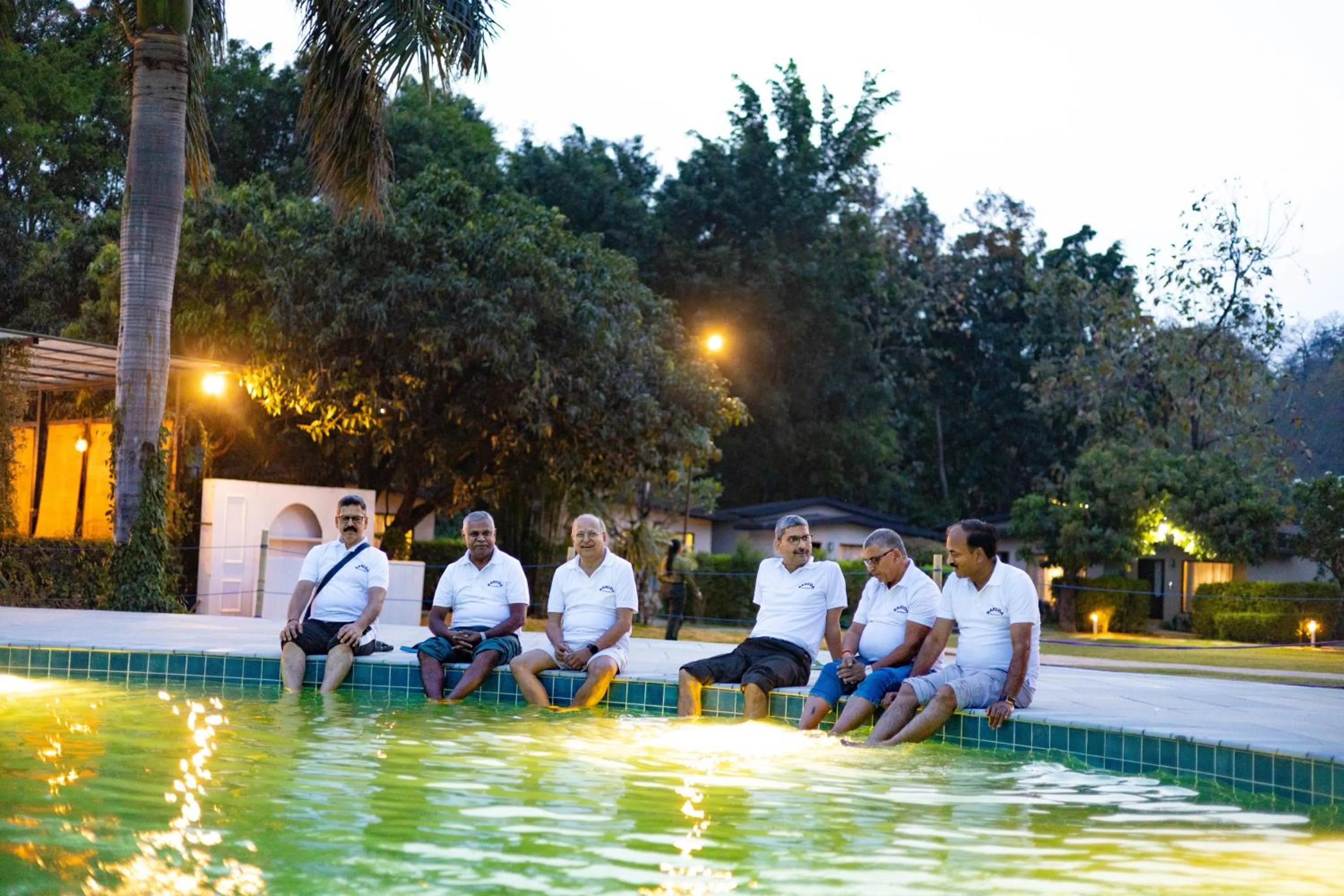 Swimming pool in Manu Maharani Resort