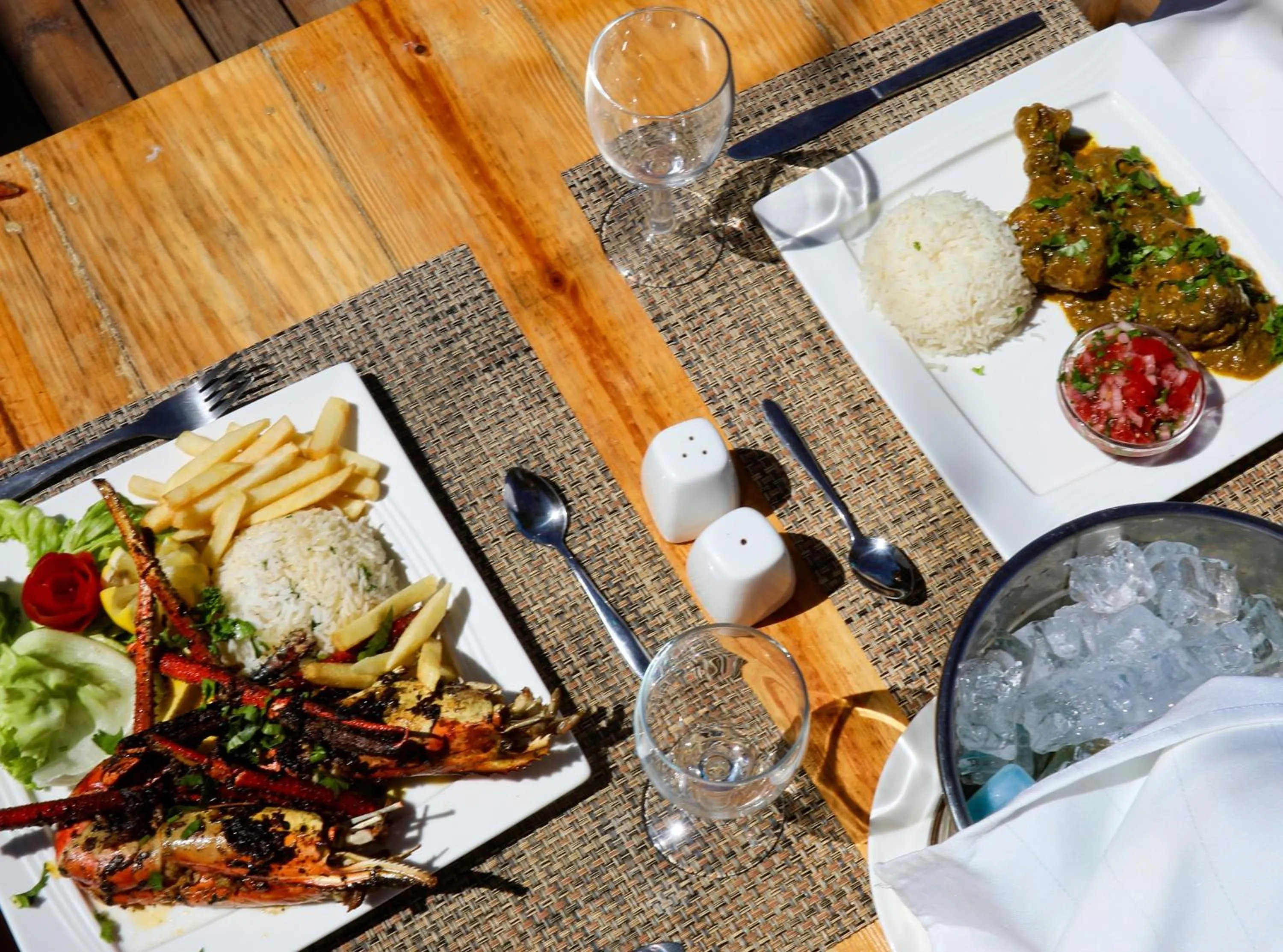 Restaurant/places to eat in Chantauvent Guest House