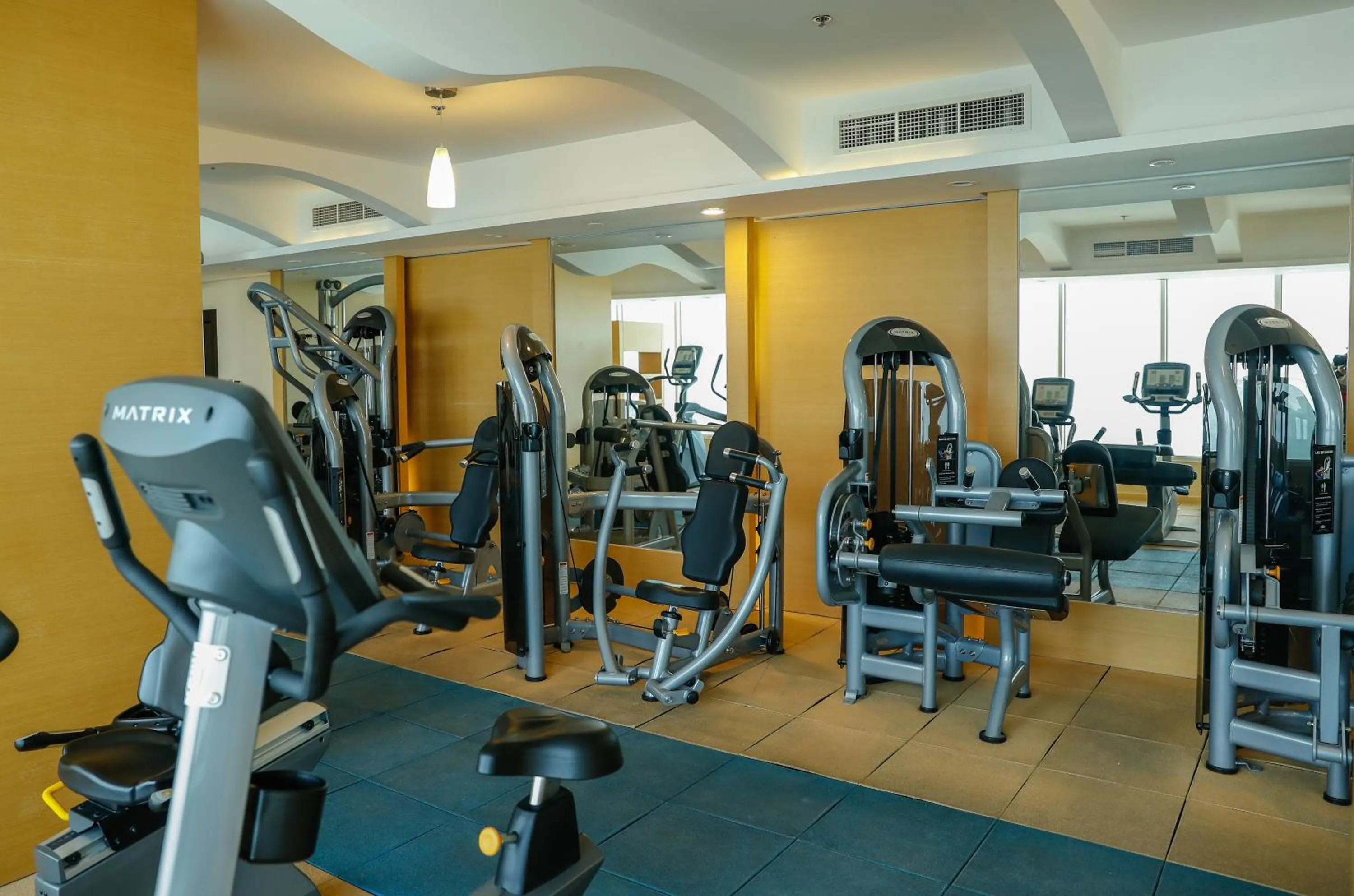 Fitness centre/facilities in Harbour Suites Hotel