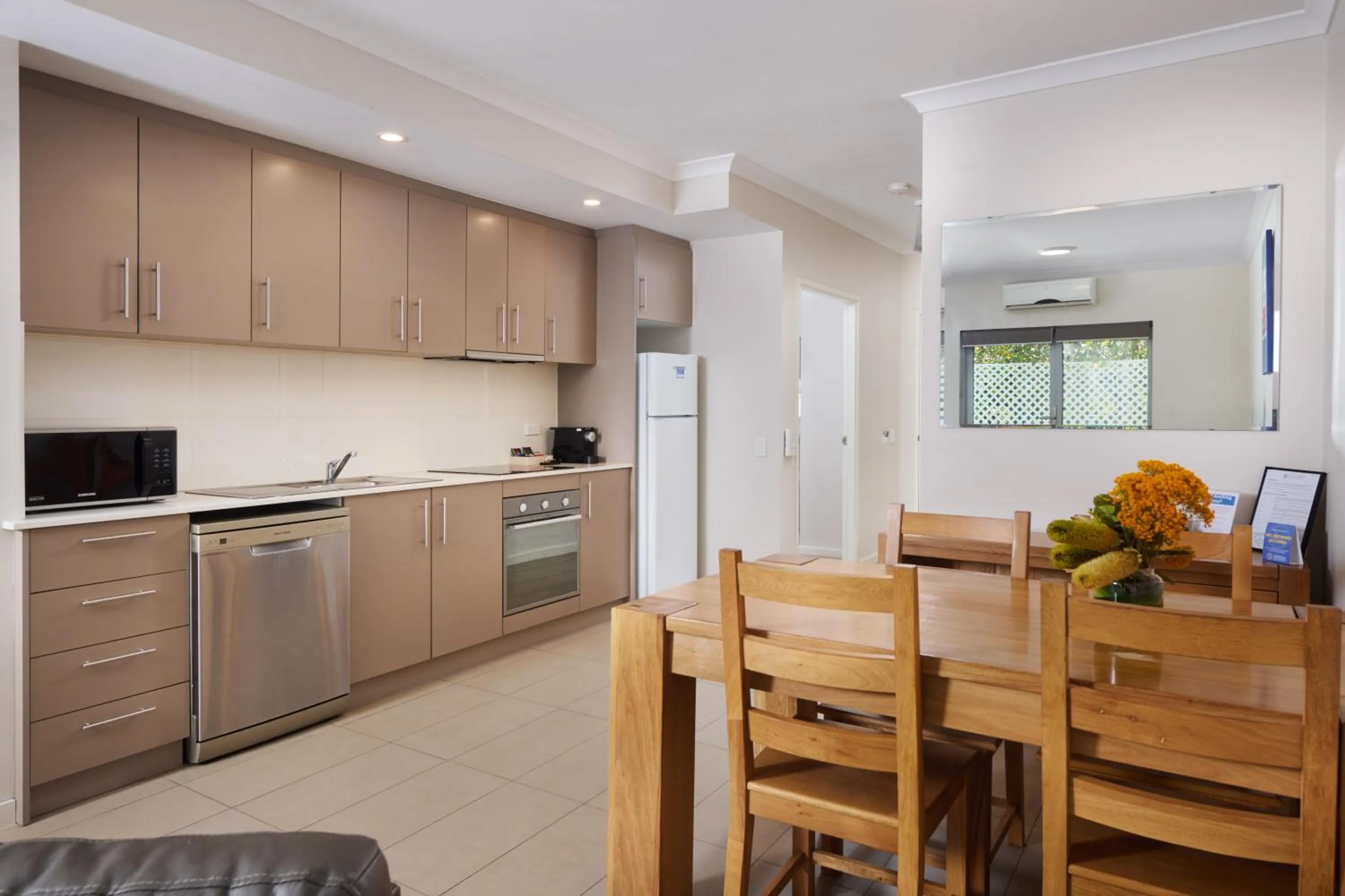 acessibility in Airport Apartments by Vetroblu