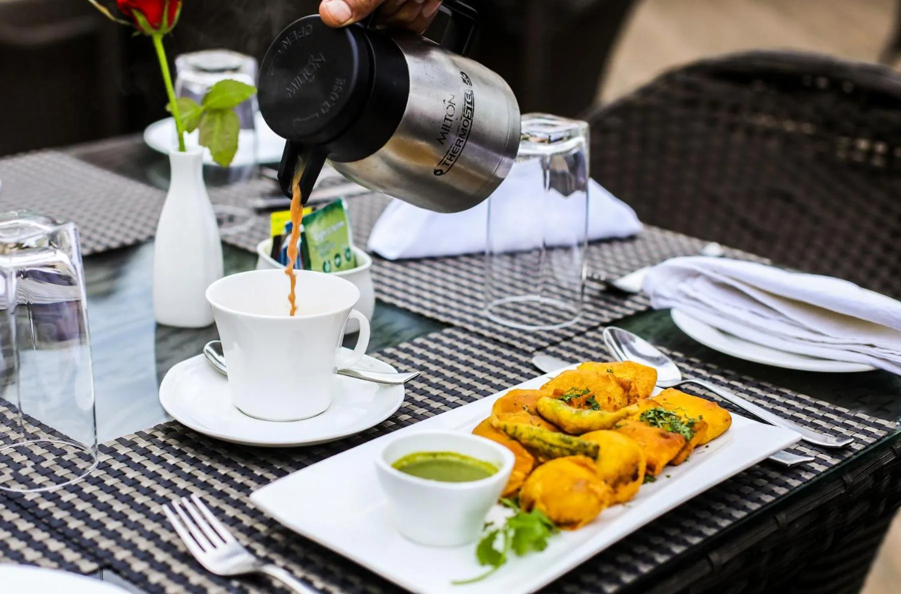 Food and drinks in Gold Stone Comfort