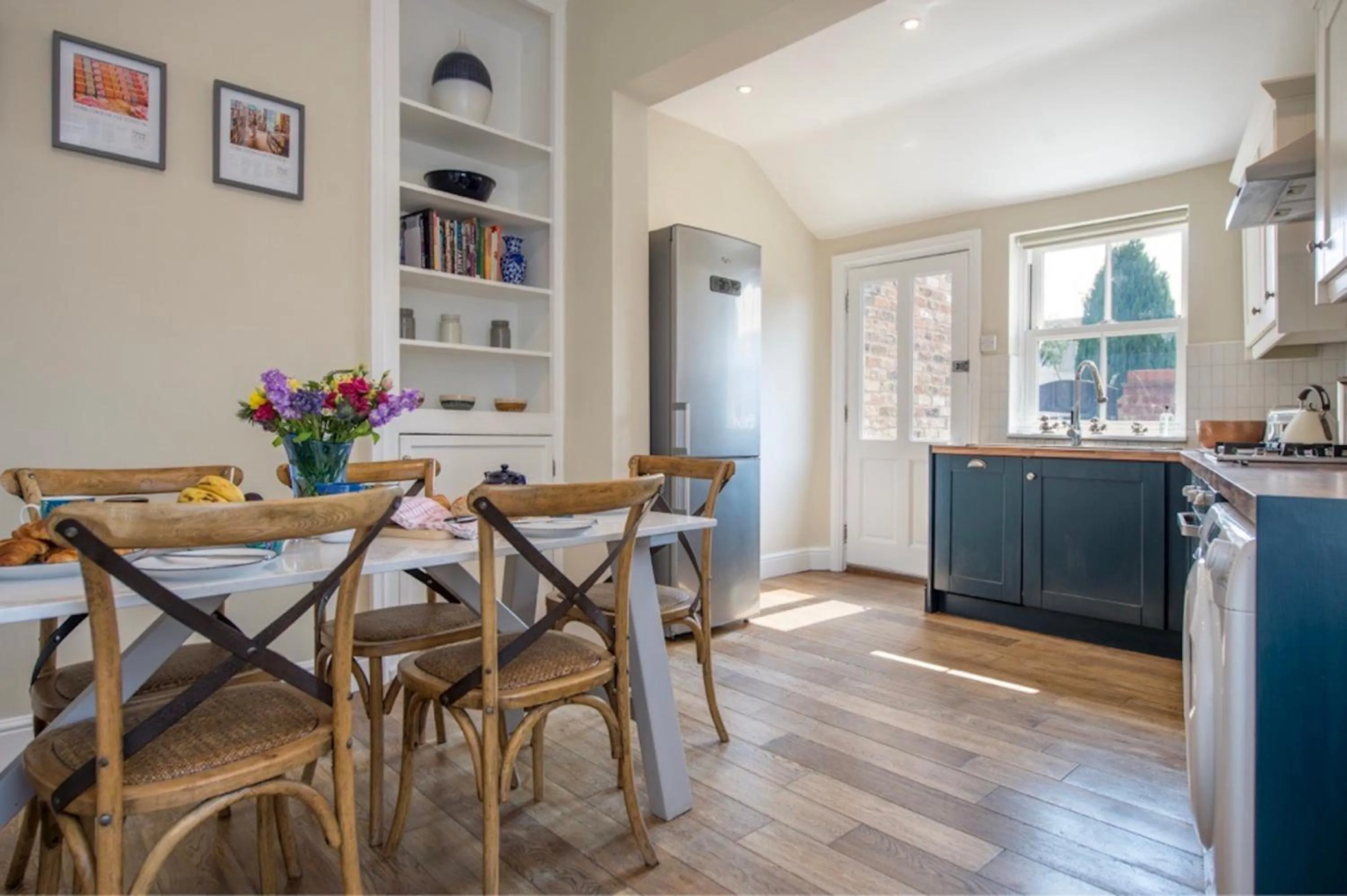 Kitchen or kitchenette in Spencer House