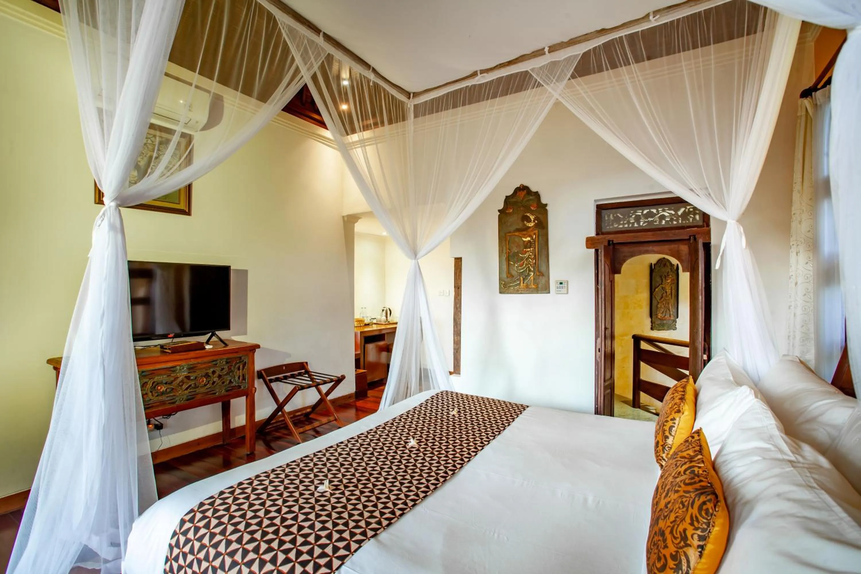 Bed in Aryaswara Villa Ubud