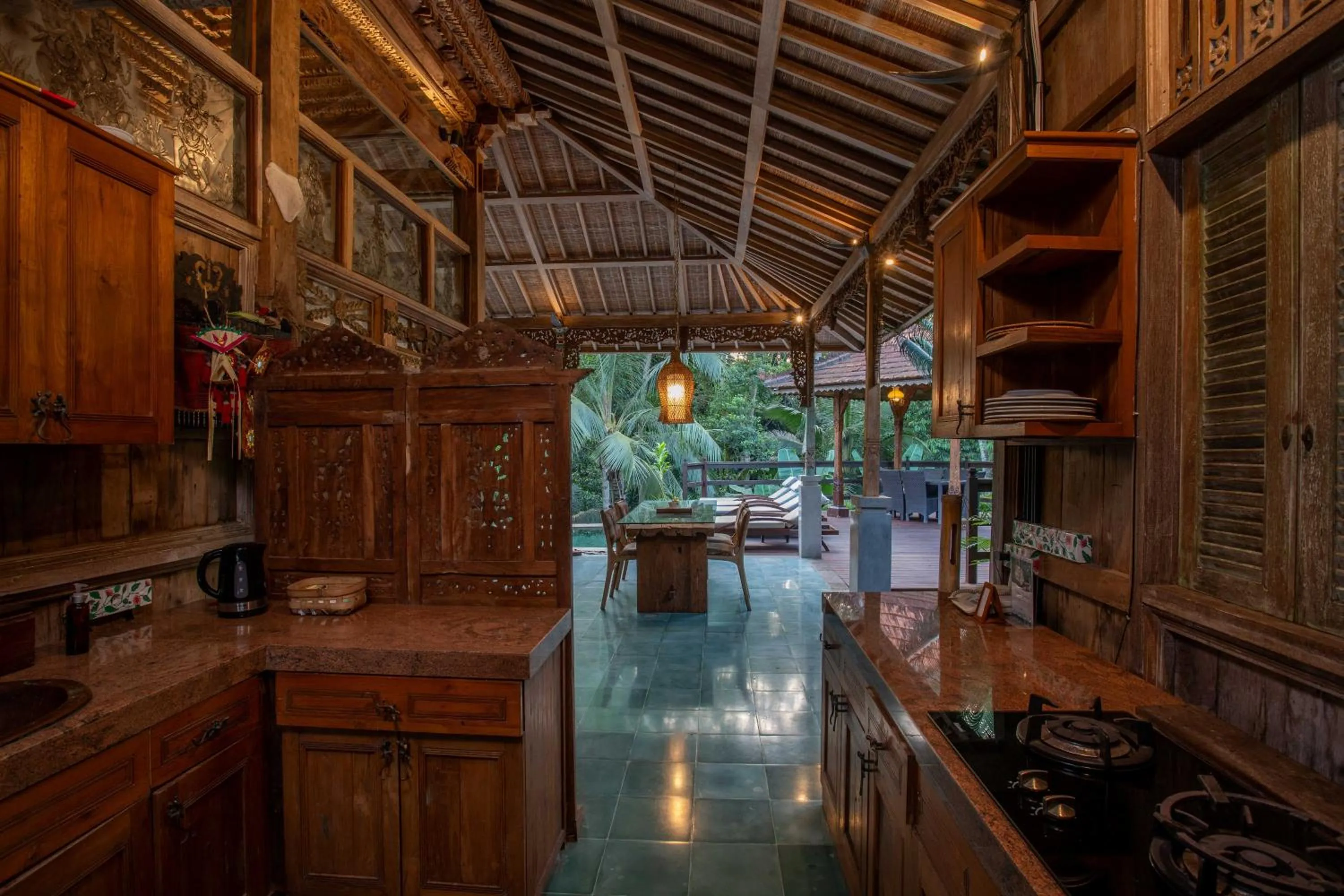 Kitchen or kitchenette in Aryaswara Villa Ubud