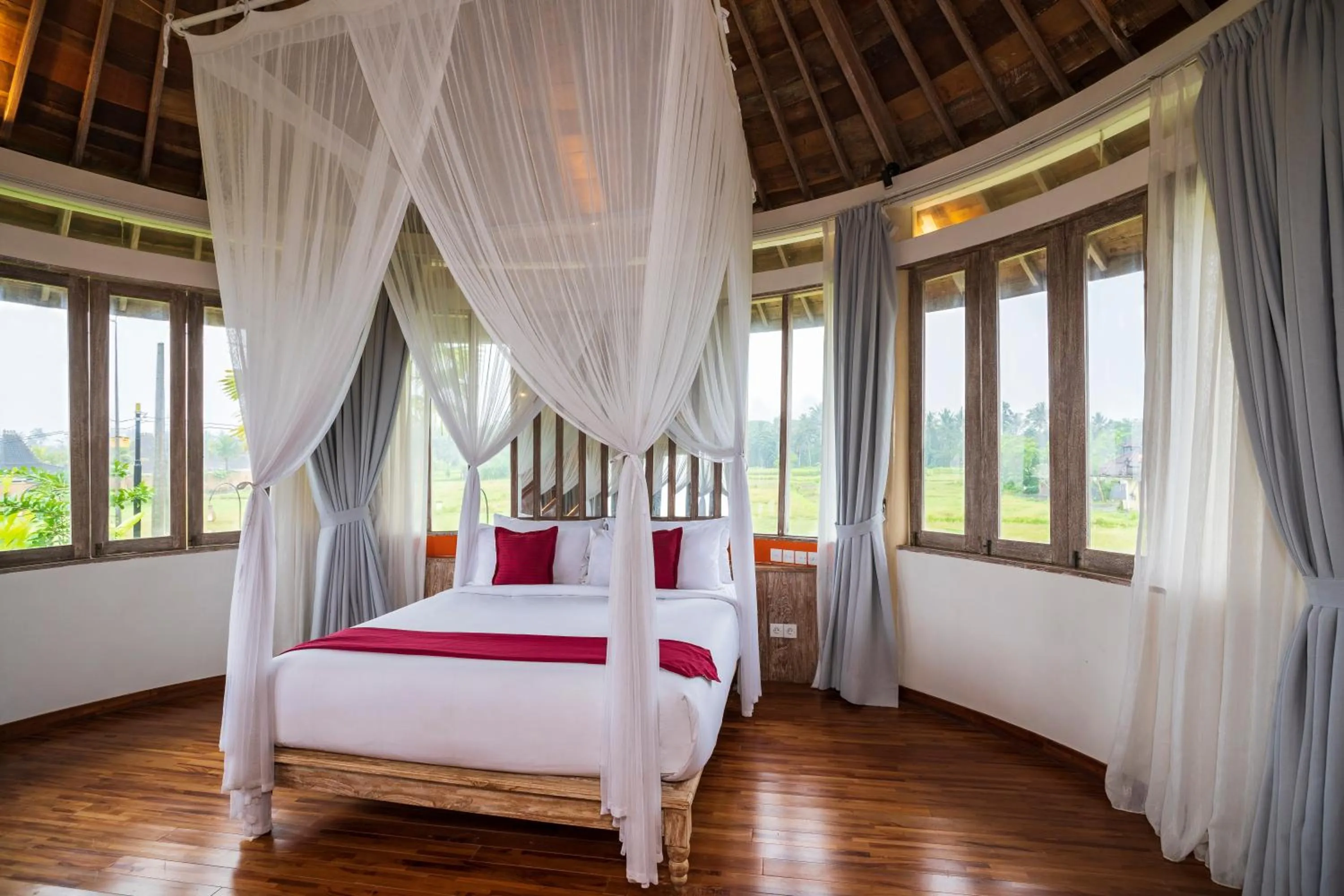 Bed in Aryaswara Villa Ubud