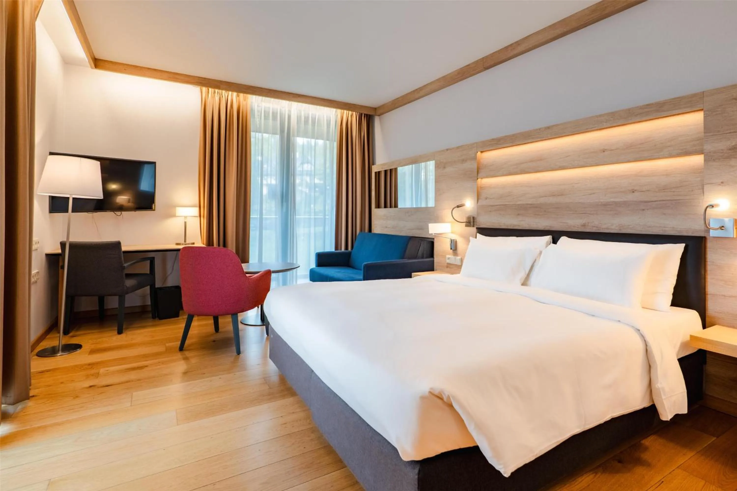 Bedroom, Bed in Radisson Blu Hotel & Residences