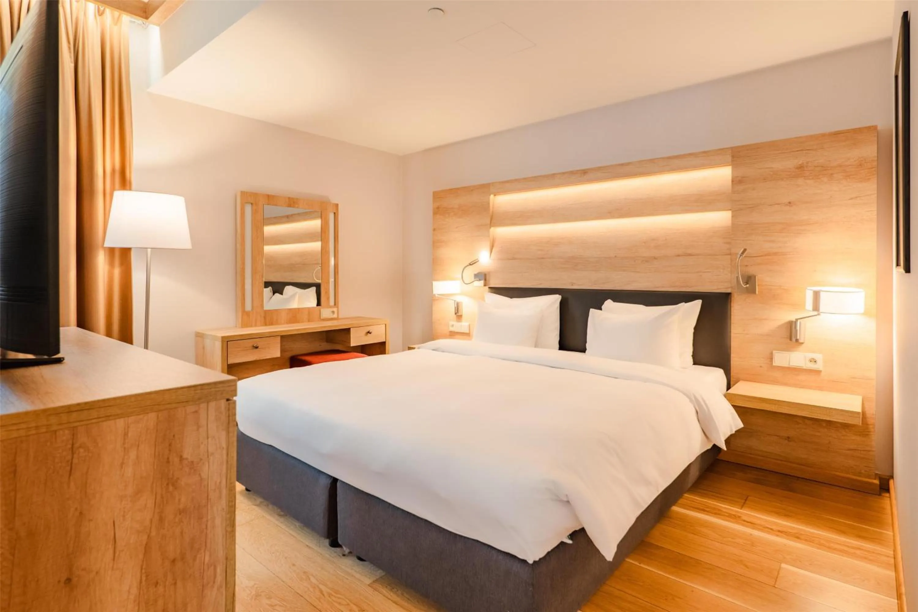 Photo of the whole room, Bed in Radisson Blu Hotel & Residences