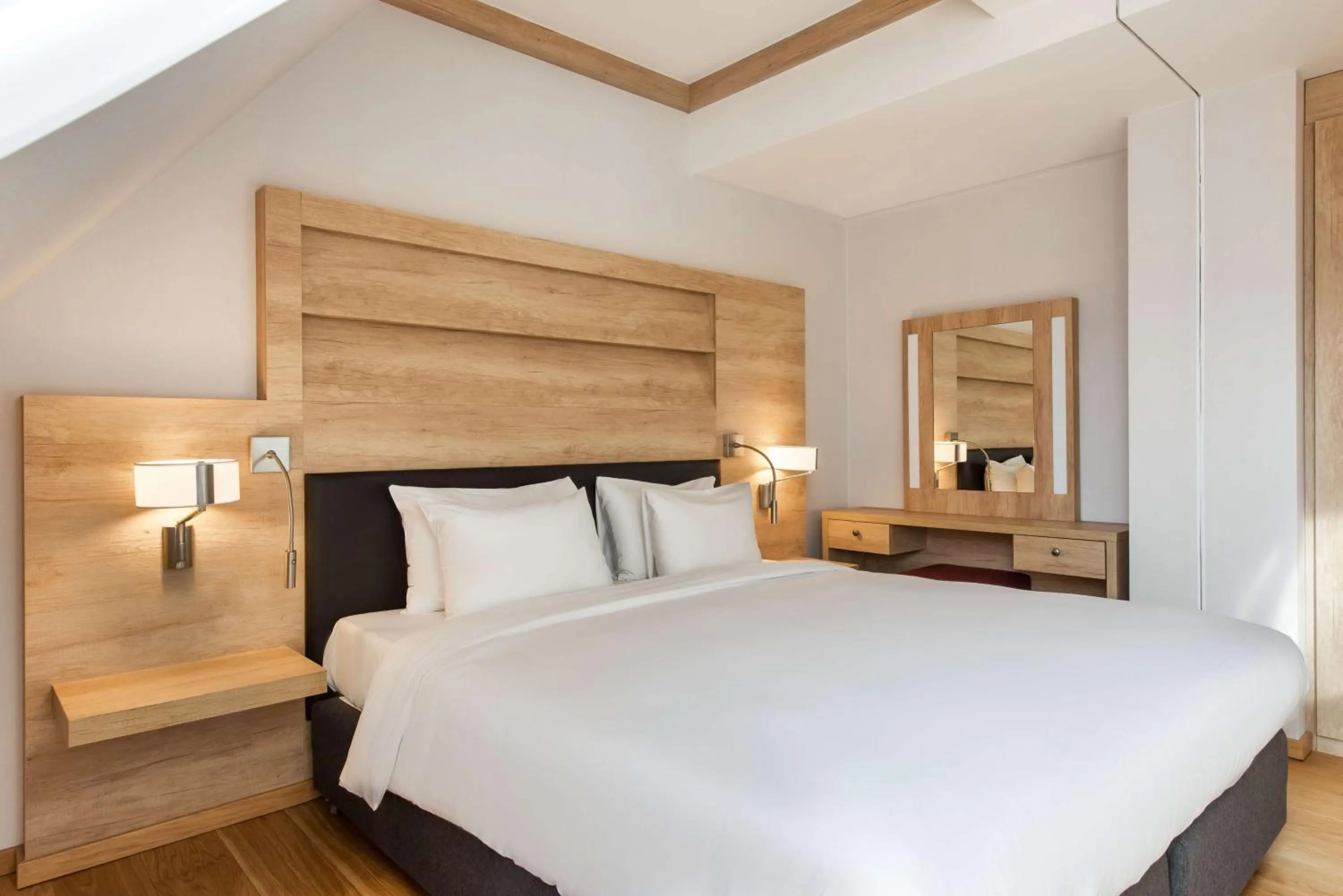 Photo of the whole room, Bed in Radisson Blu Hotel & Residences