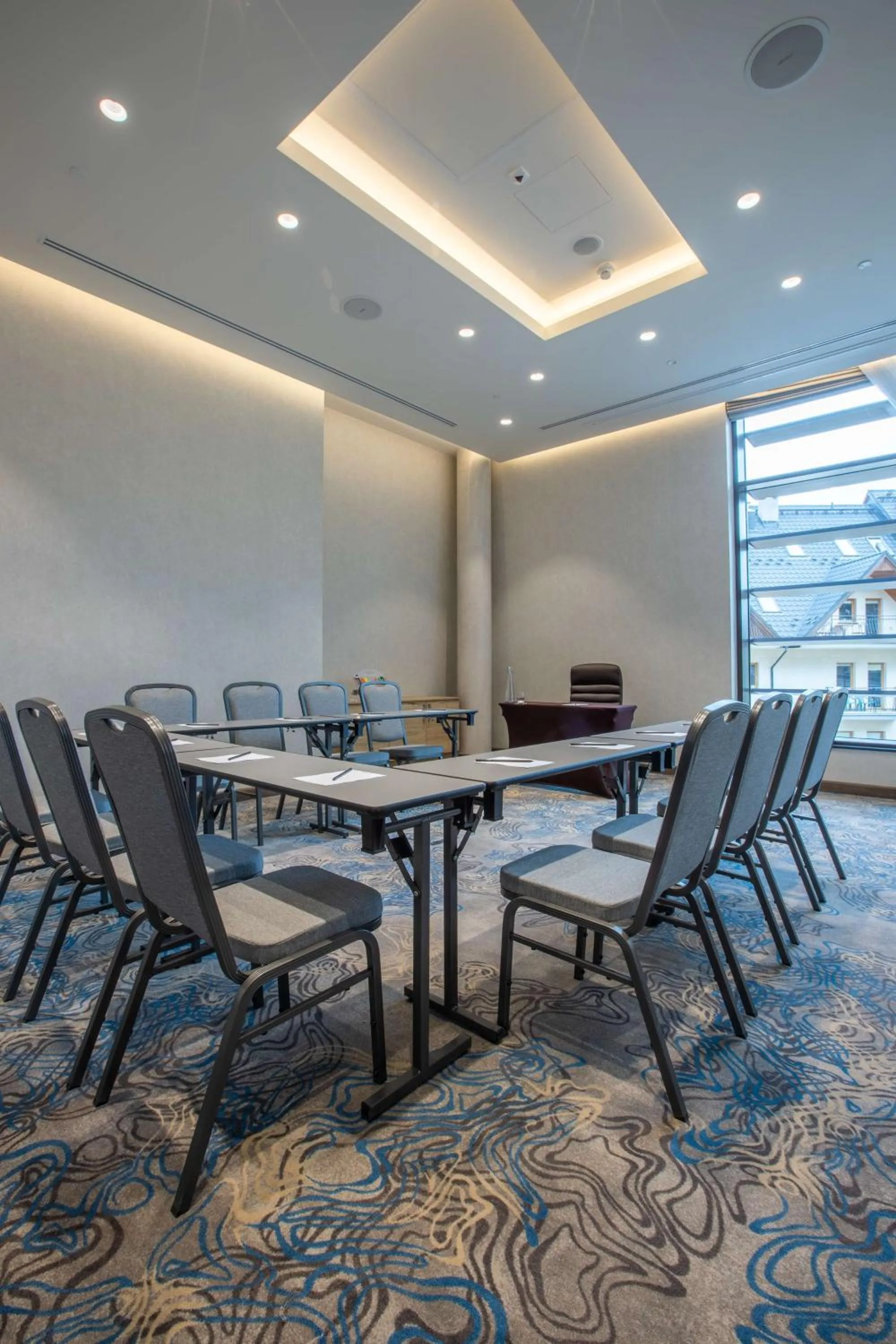 Meeting/conference room in Radisson Blu Hotel & Residences