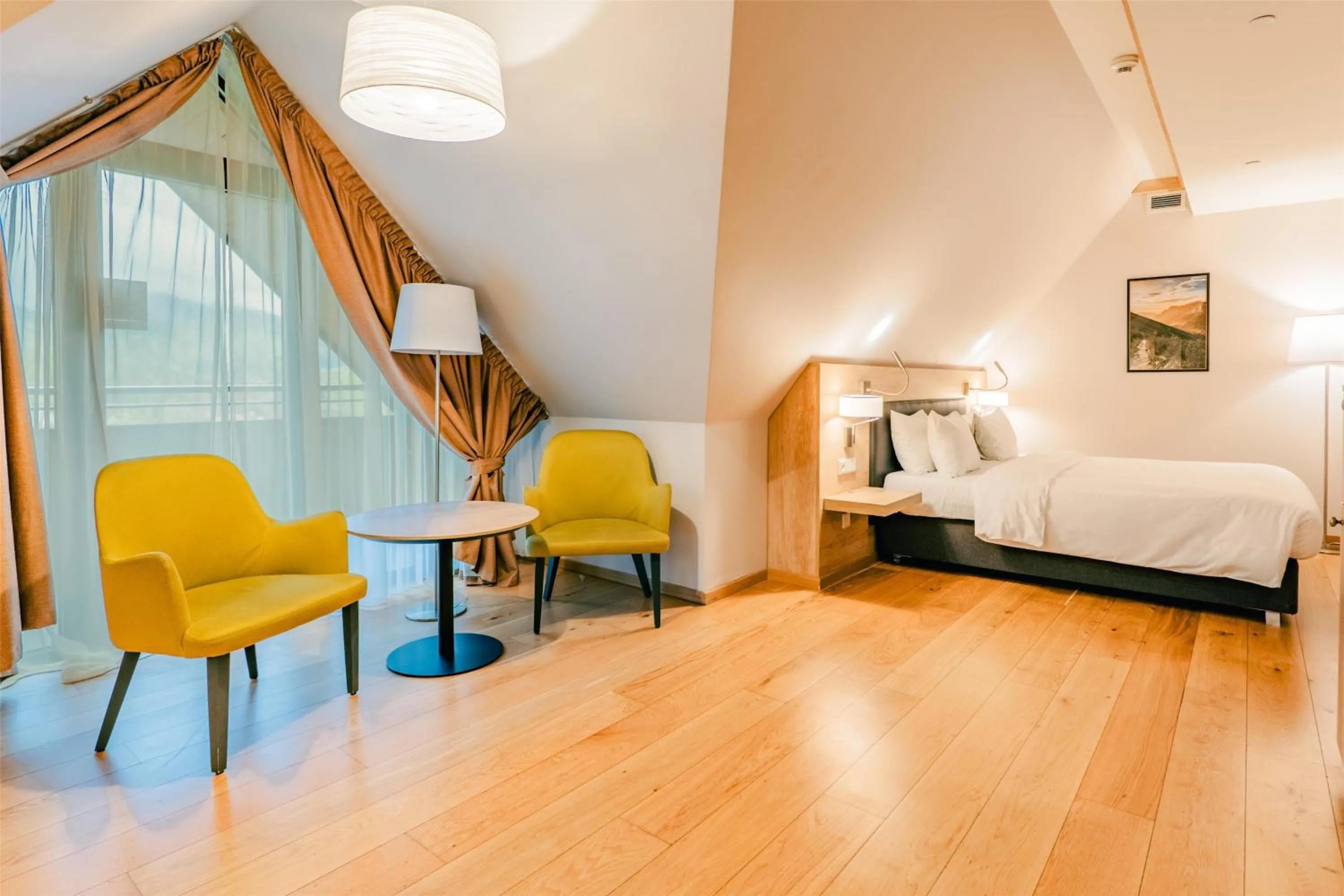 Bedroom, Bed in Radisson Blu Hotel & Residences