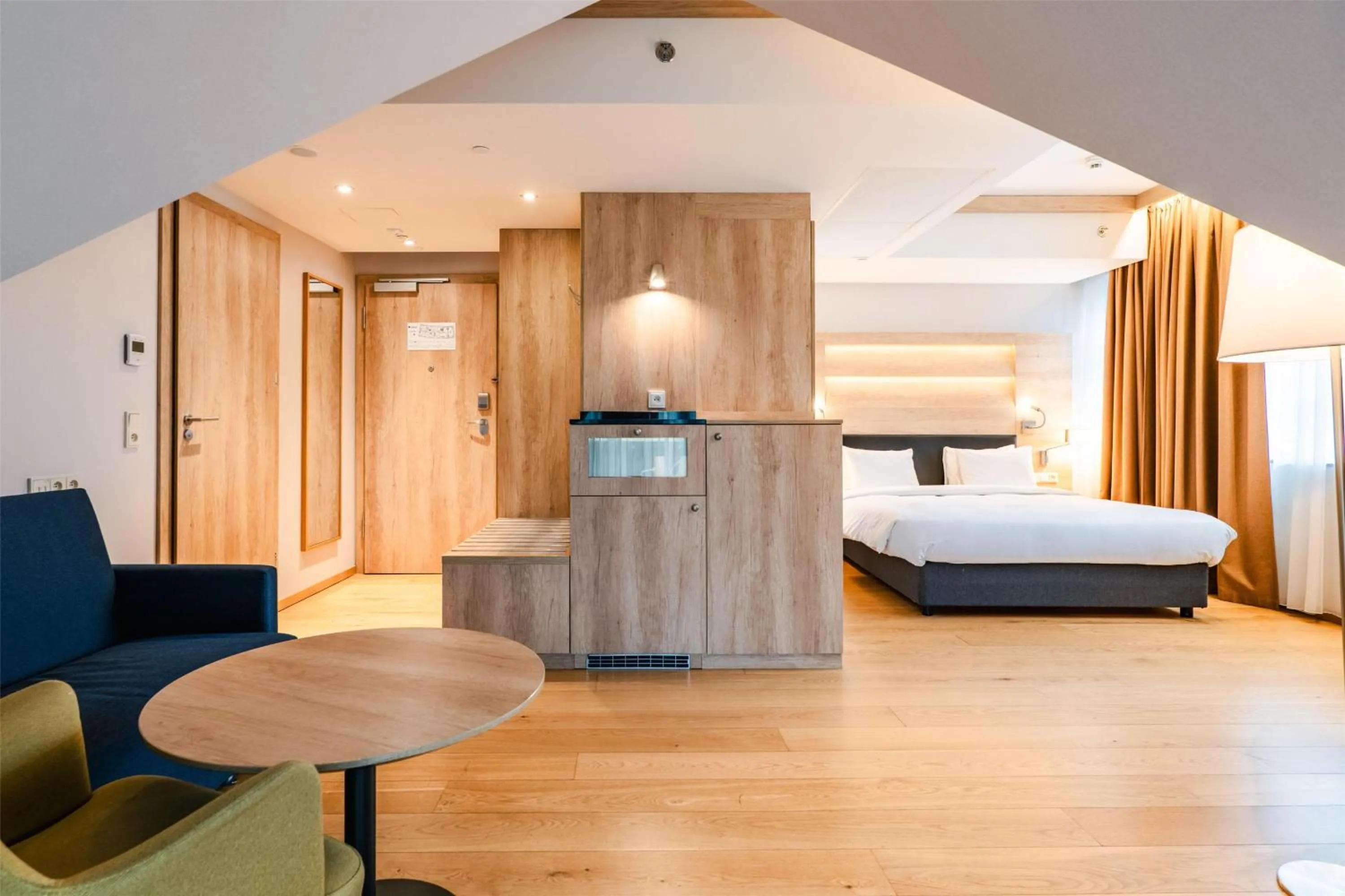 Bedroom, Bed in Radisson Blu Hotel & Residences