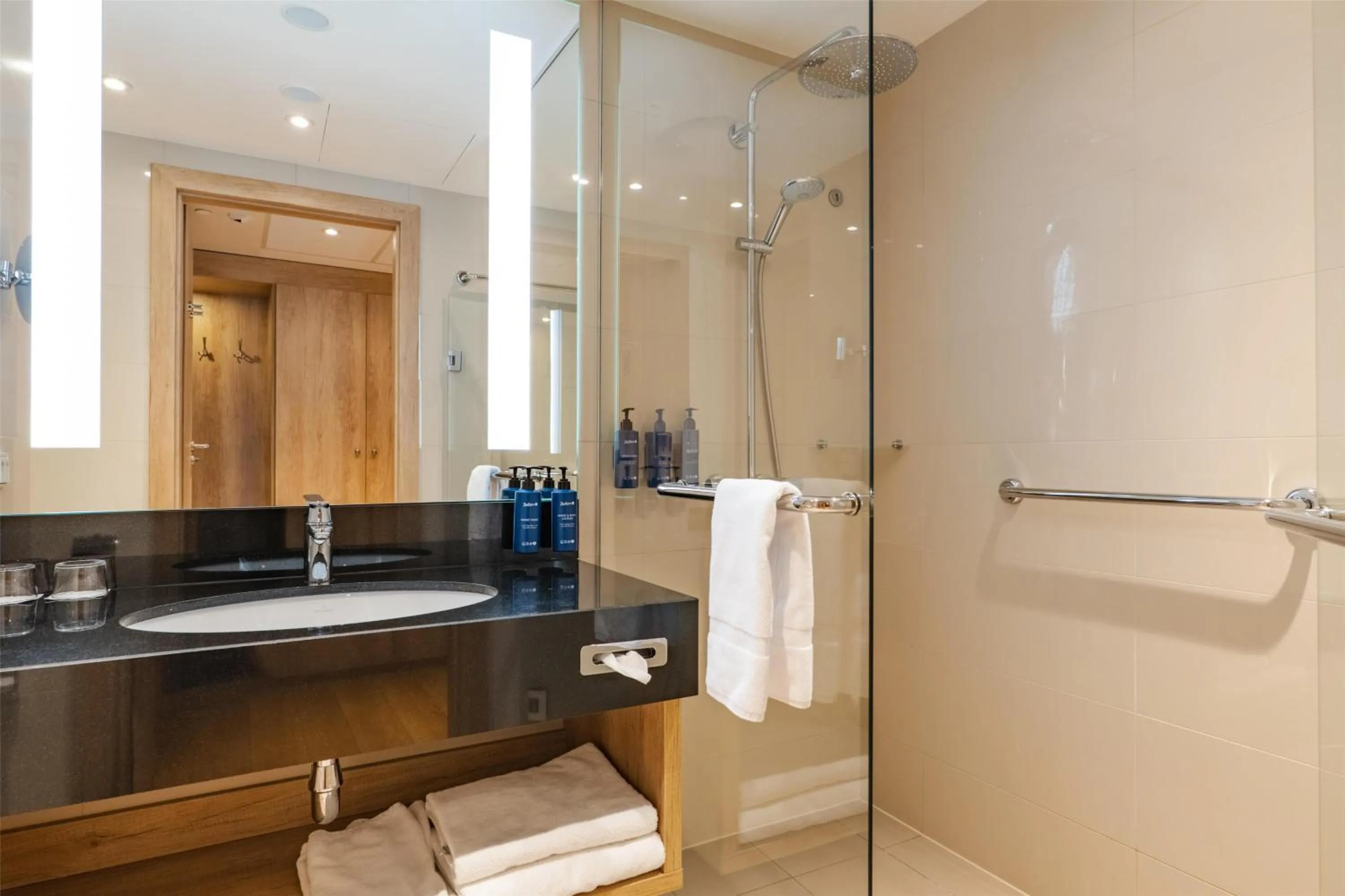 Bathroom in Radisson Blu Hotel & Residences