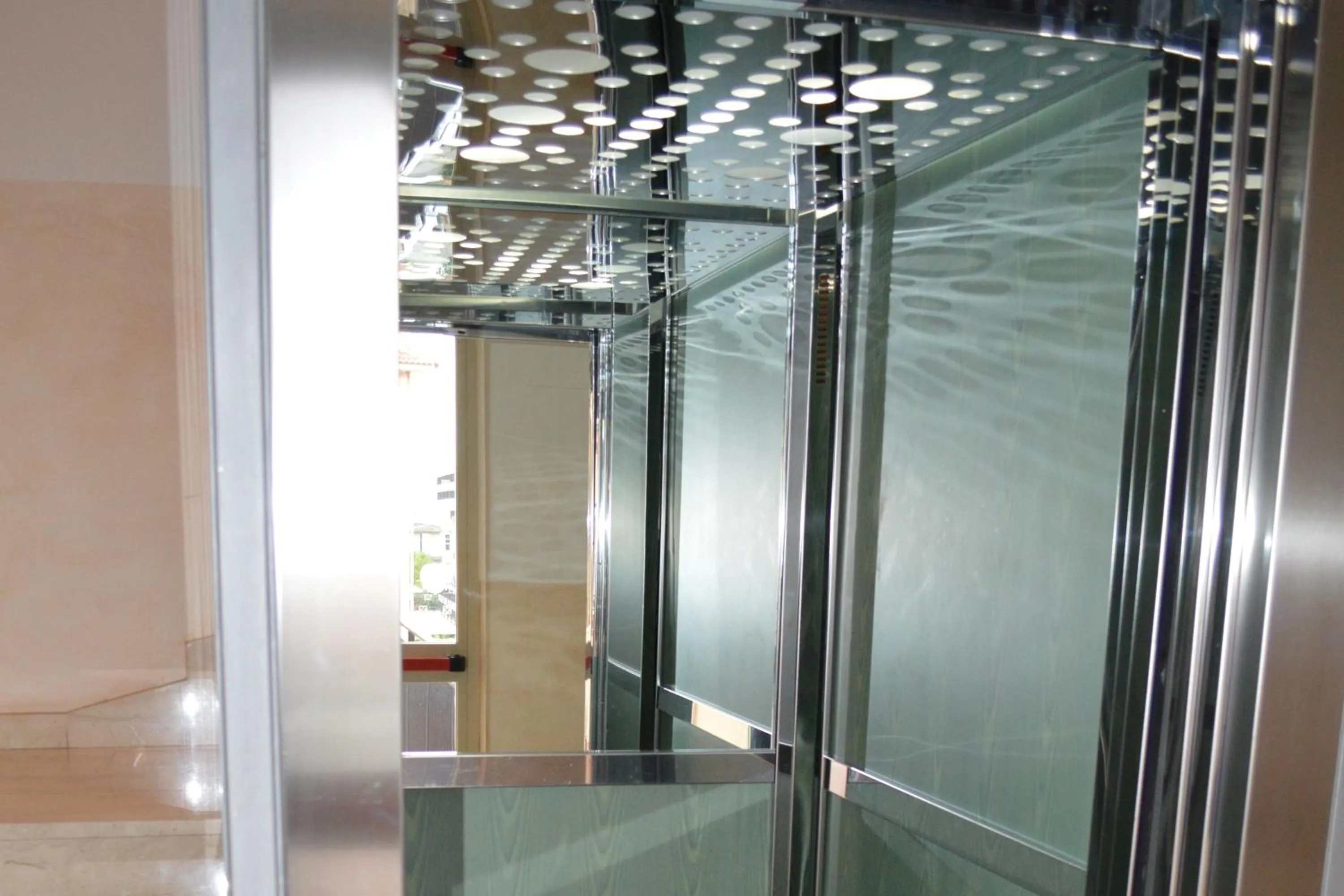 Area and facilities in La Lanterna Hotel