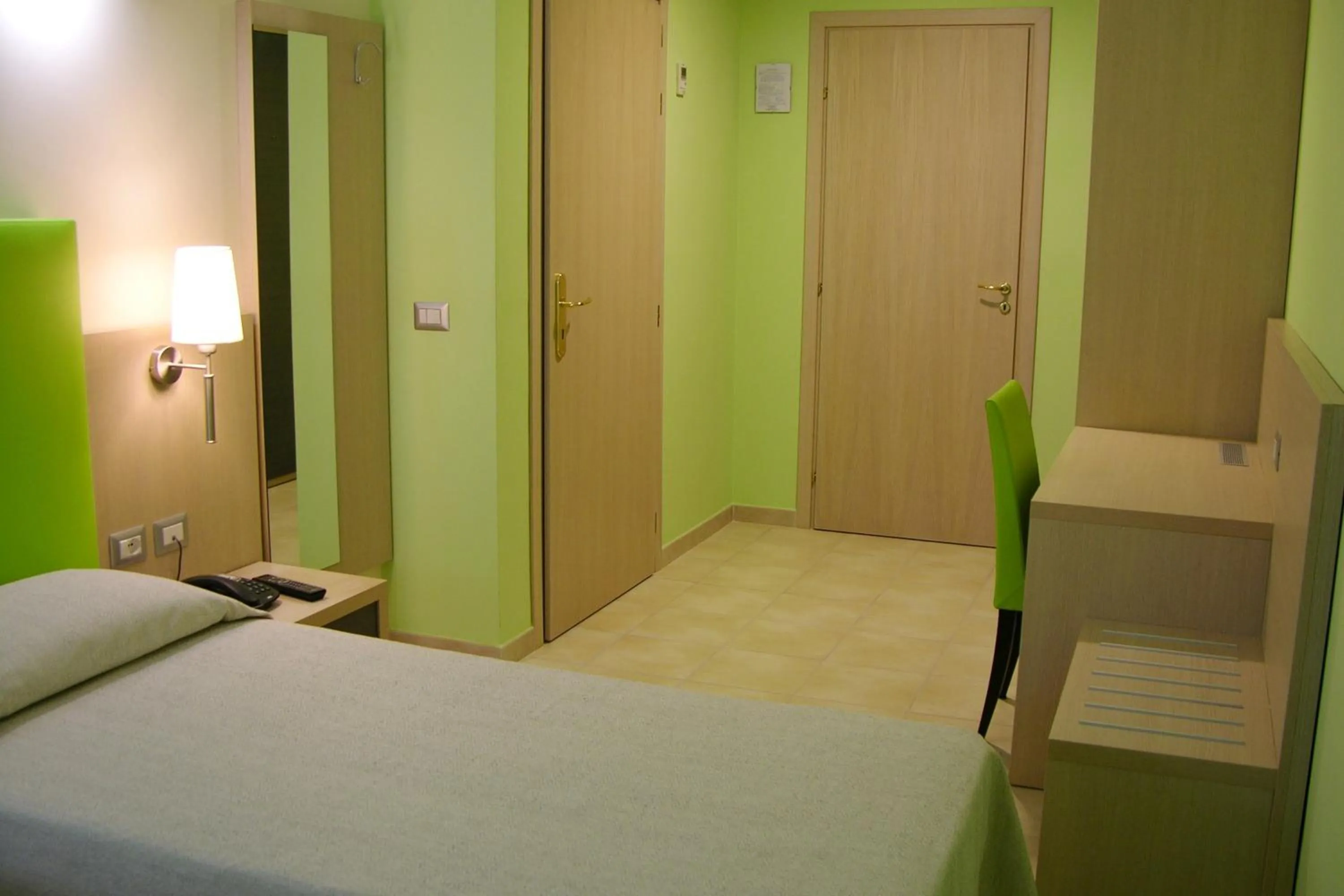 Bedroom, Bed in La Lanterna Hotel