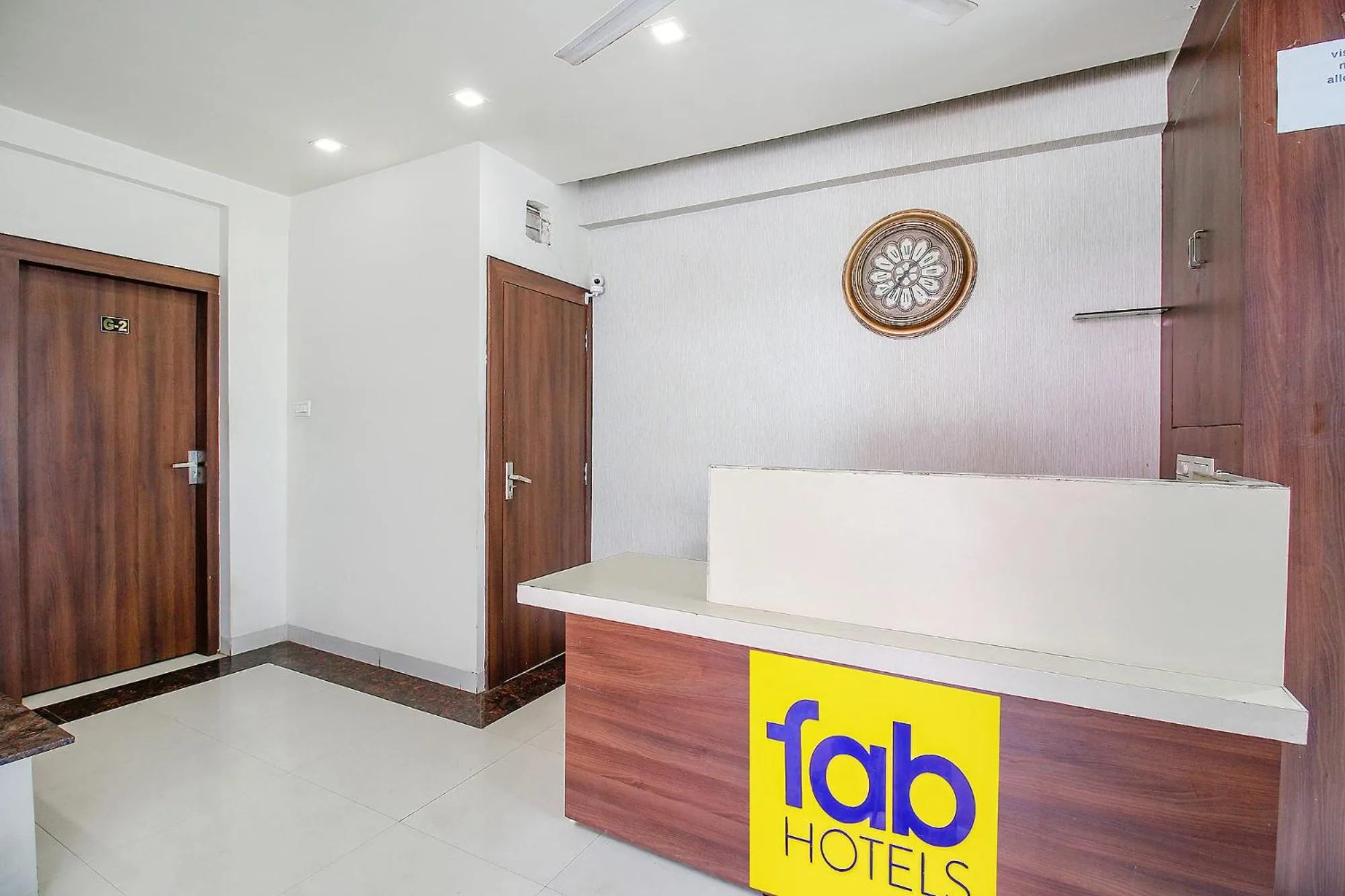 Lobby or reception in FabExpress Comfort Stay I
