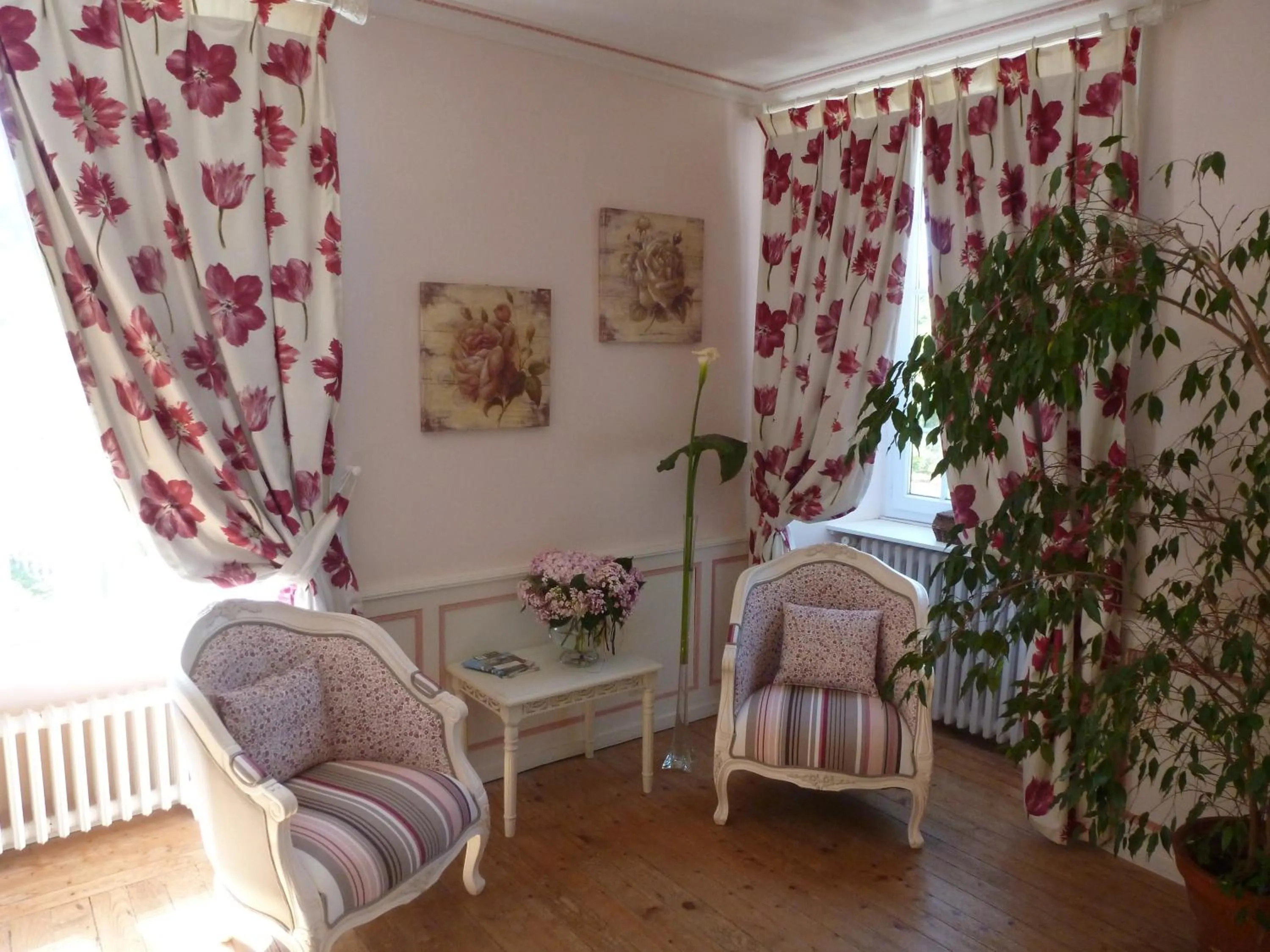 Bedroom in Manoir De Savigny