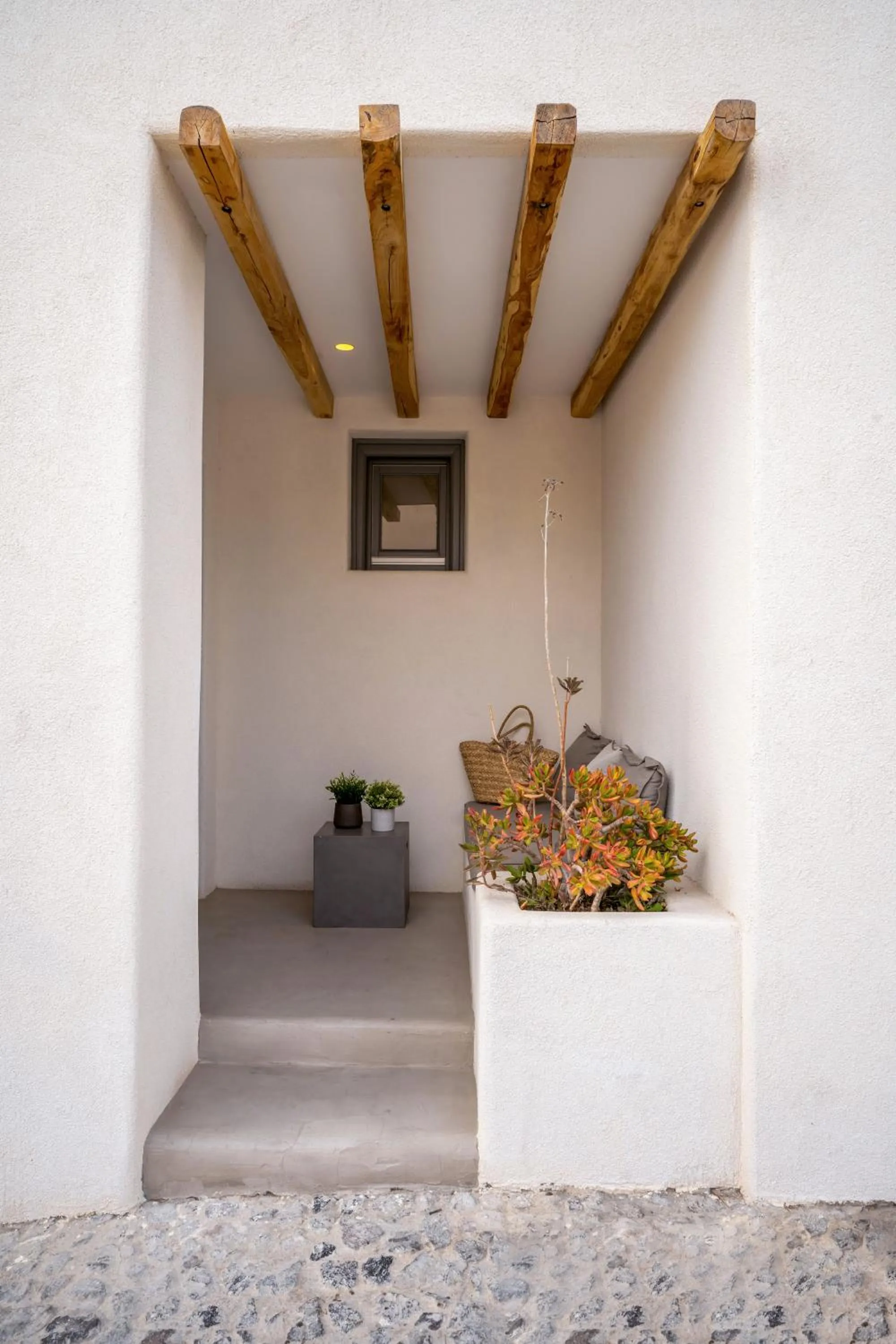 Patio in Lemon Suites Santorini
