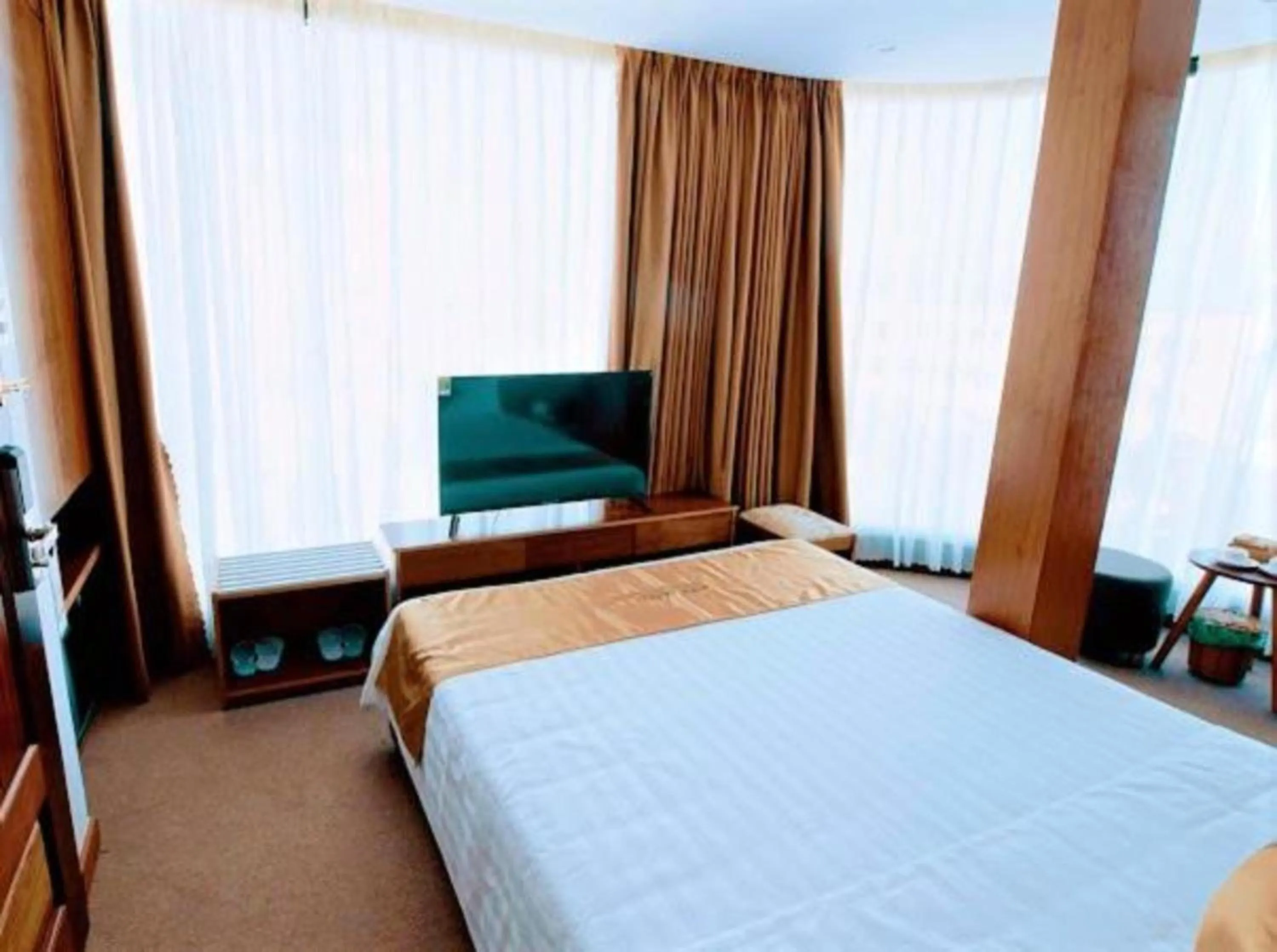 Bed in Mira Hotel Quy Nhơn