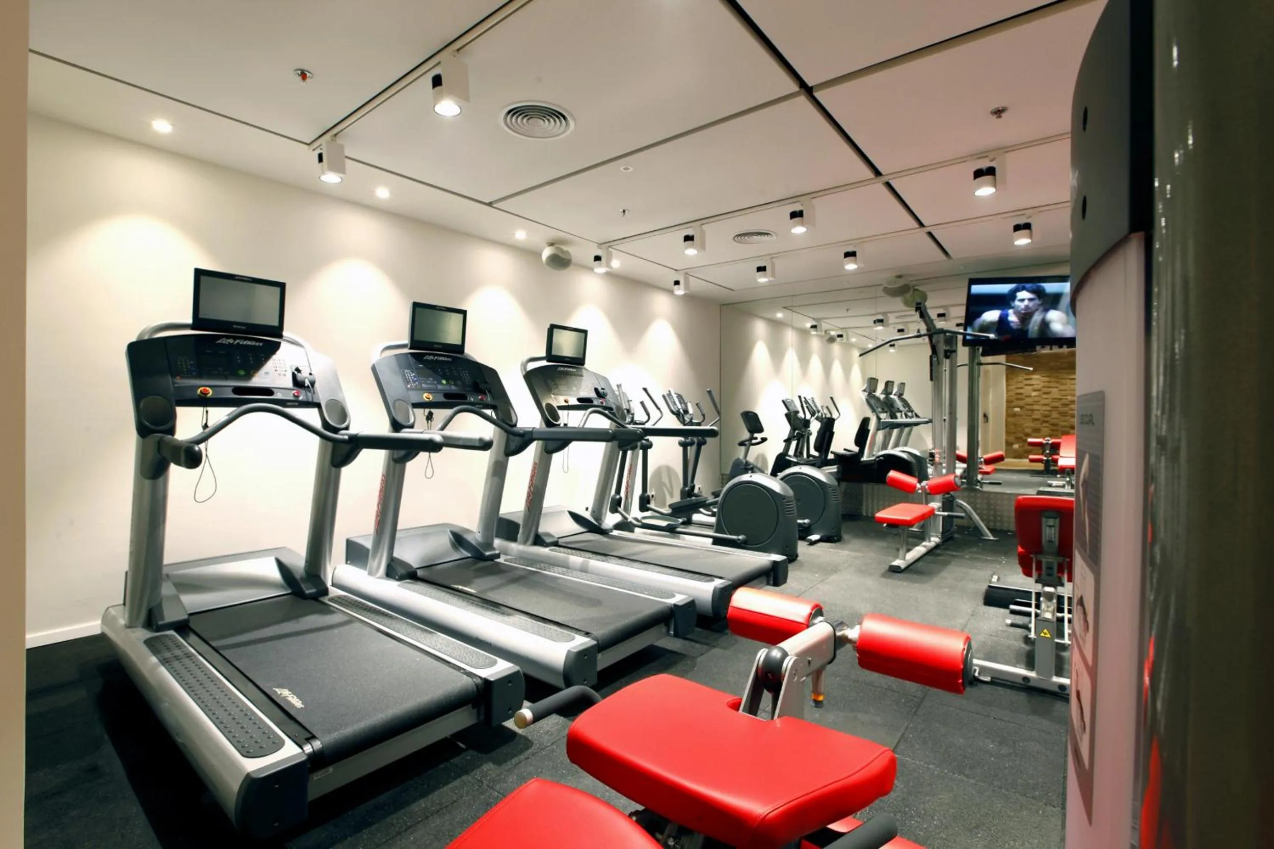 Fitness centre/facilities in Artist Hotel - an Atlas Boutique Hotel