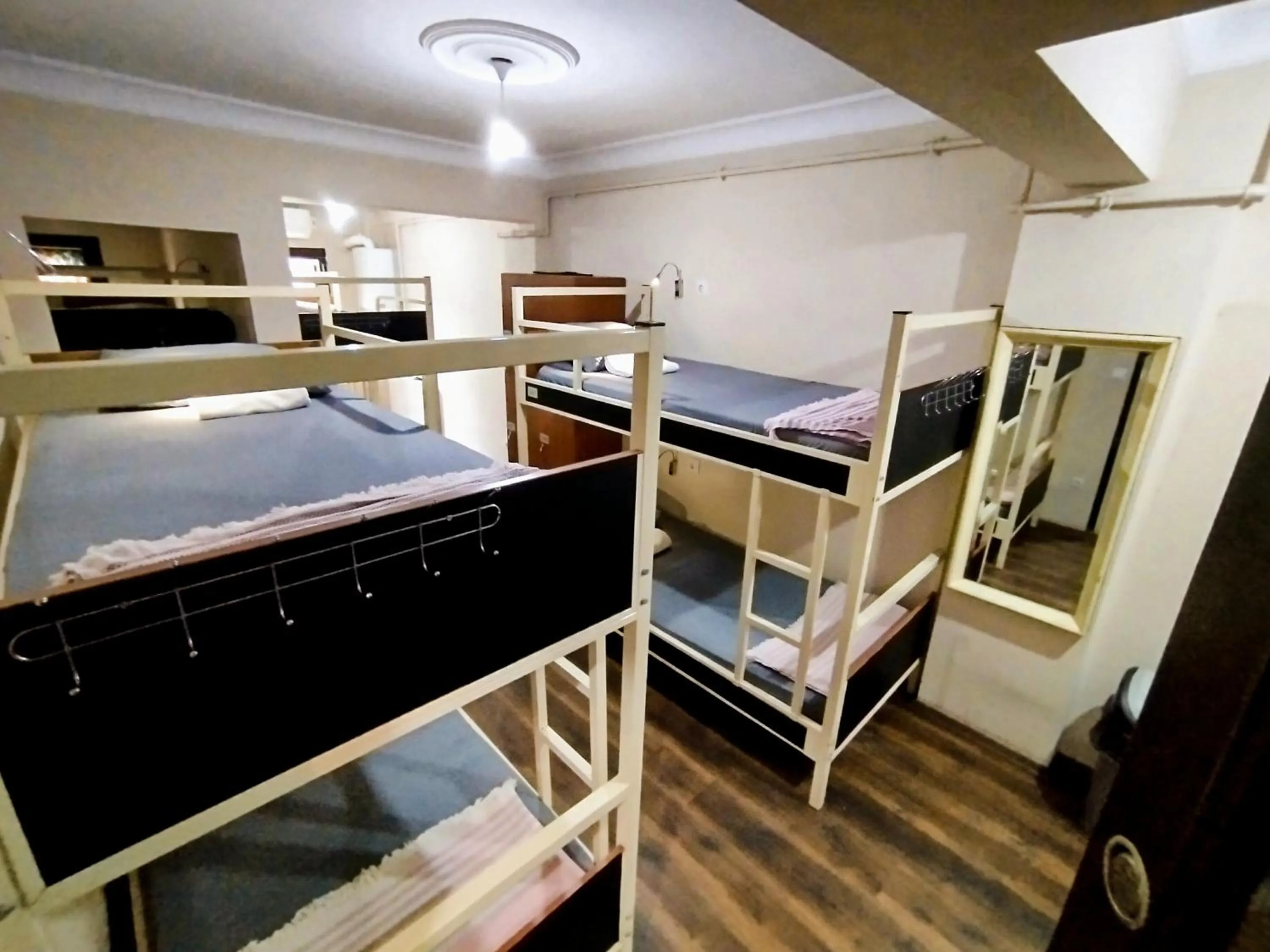 Photo of the whole room, Bed in Taksim City ivy Hostel