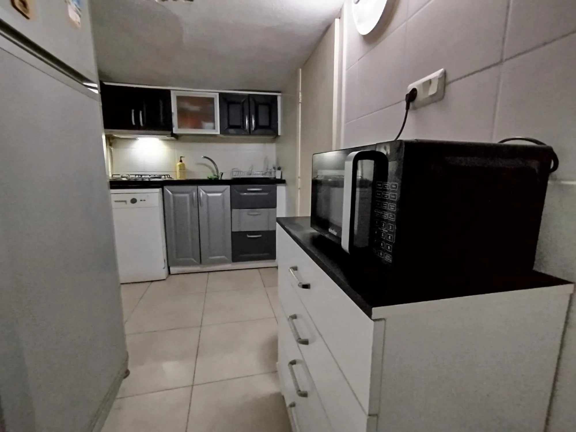 Kitchen or kitchenette in Taksim City ivy Hostel