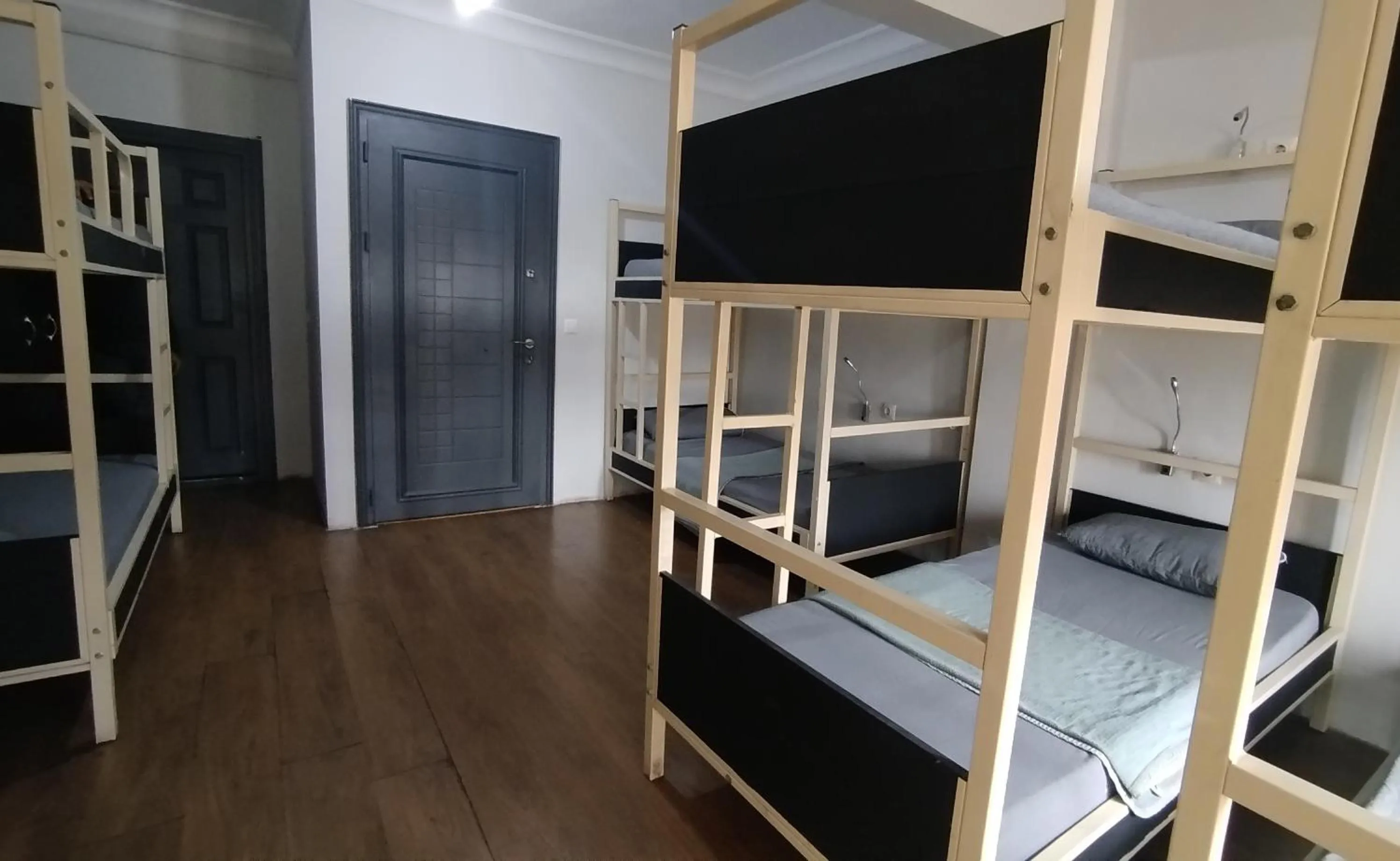 Photo of the whole room, Bed in ivy hostel cafe