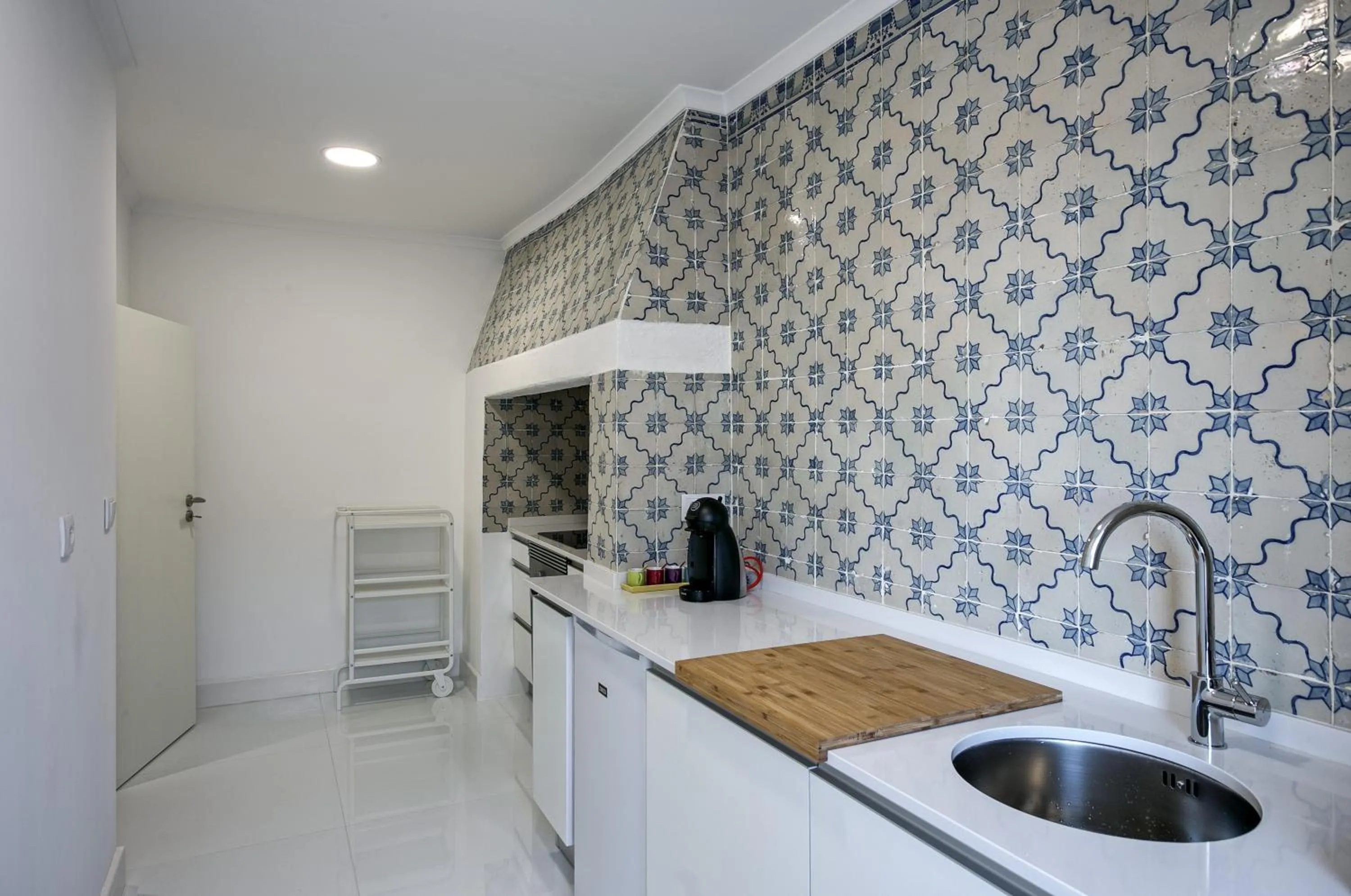 Kitchen or kitchenette in Hip Tailor Made Duplex Penthouse in Bairro Alto