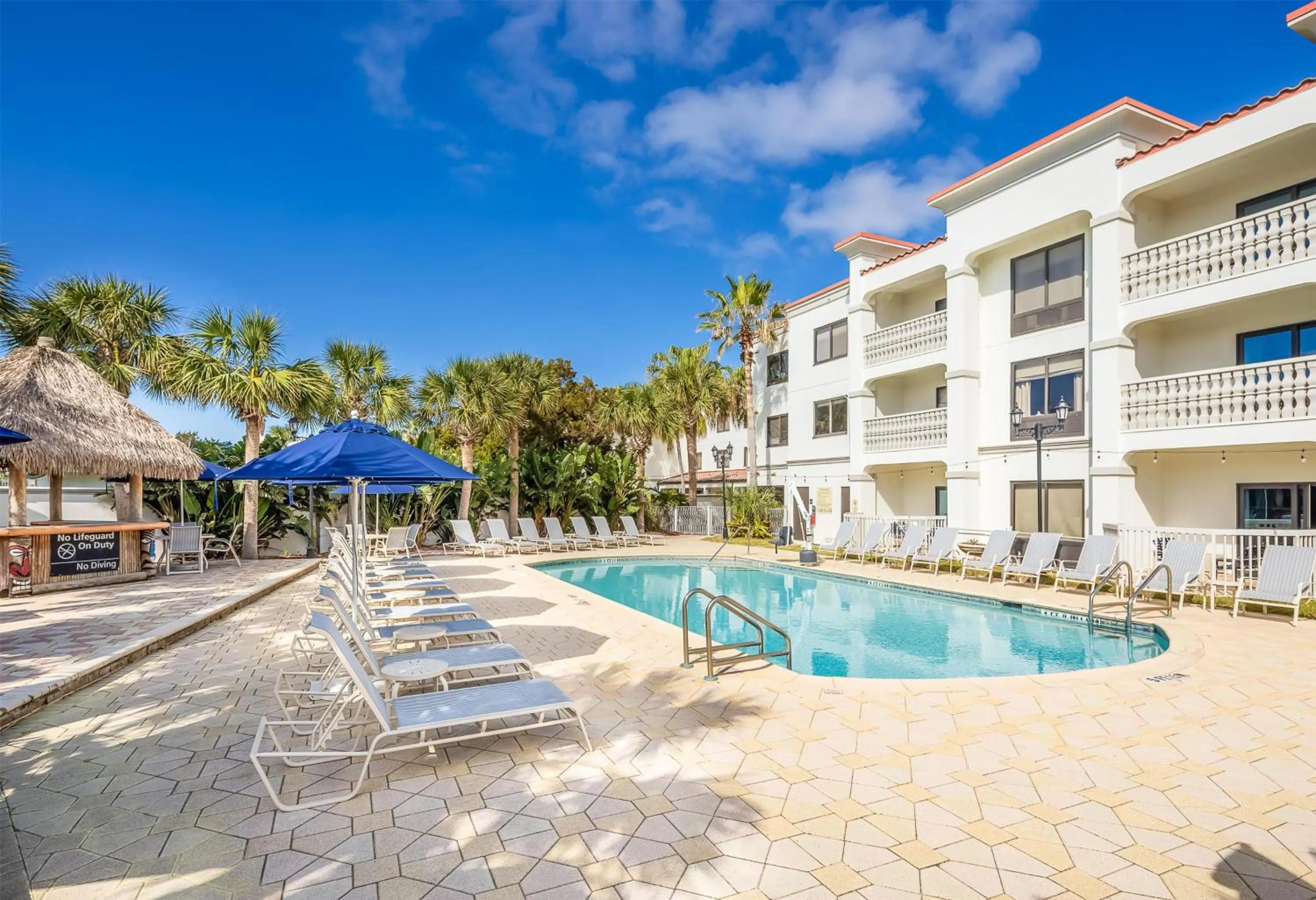 Pool view in Hampton Inn & Suites St. Augustine-Vilano Beach