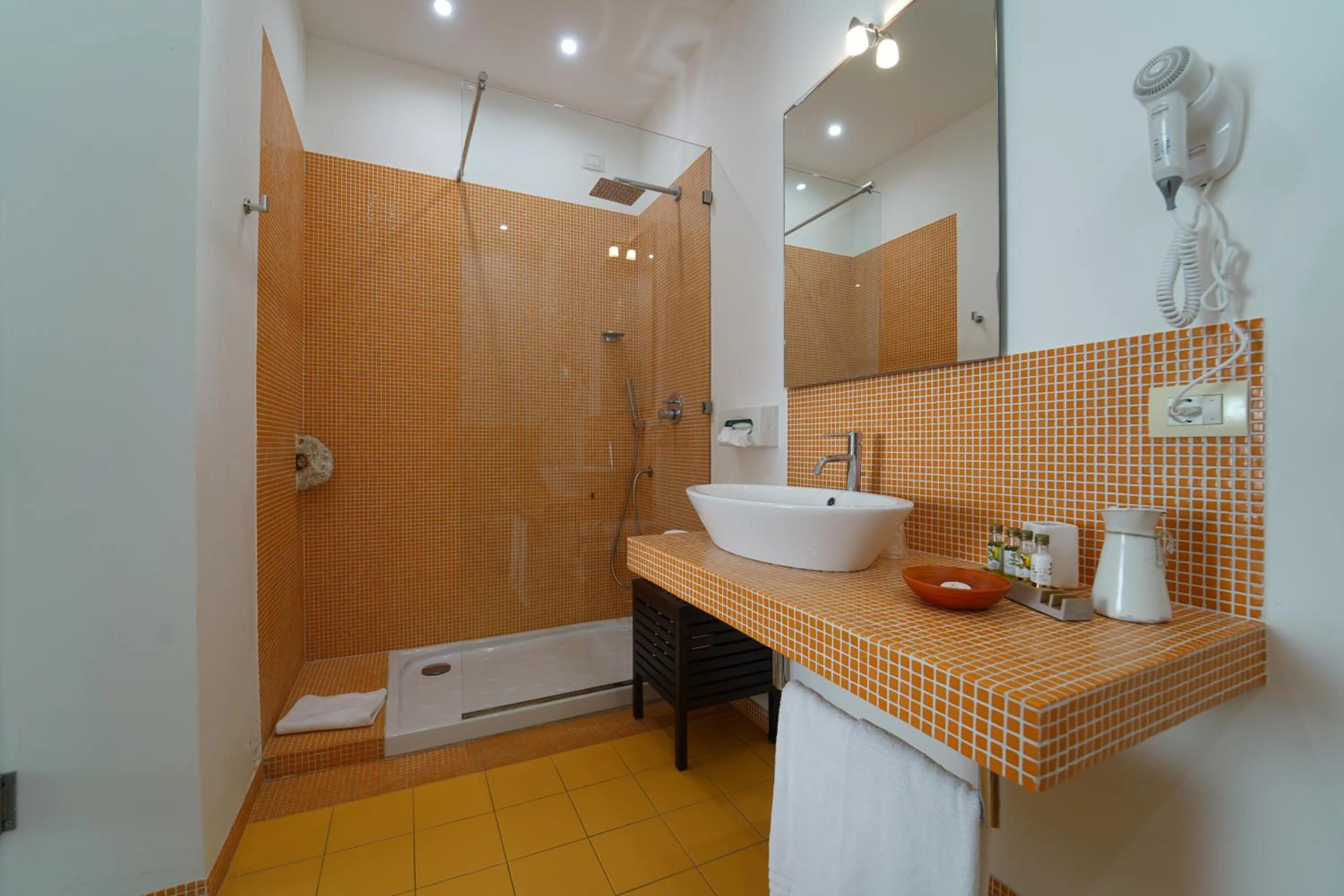 Shower in Life Hotels Kalaonda Resort