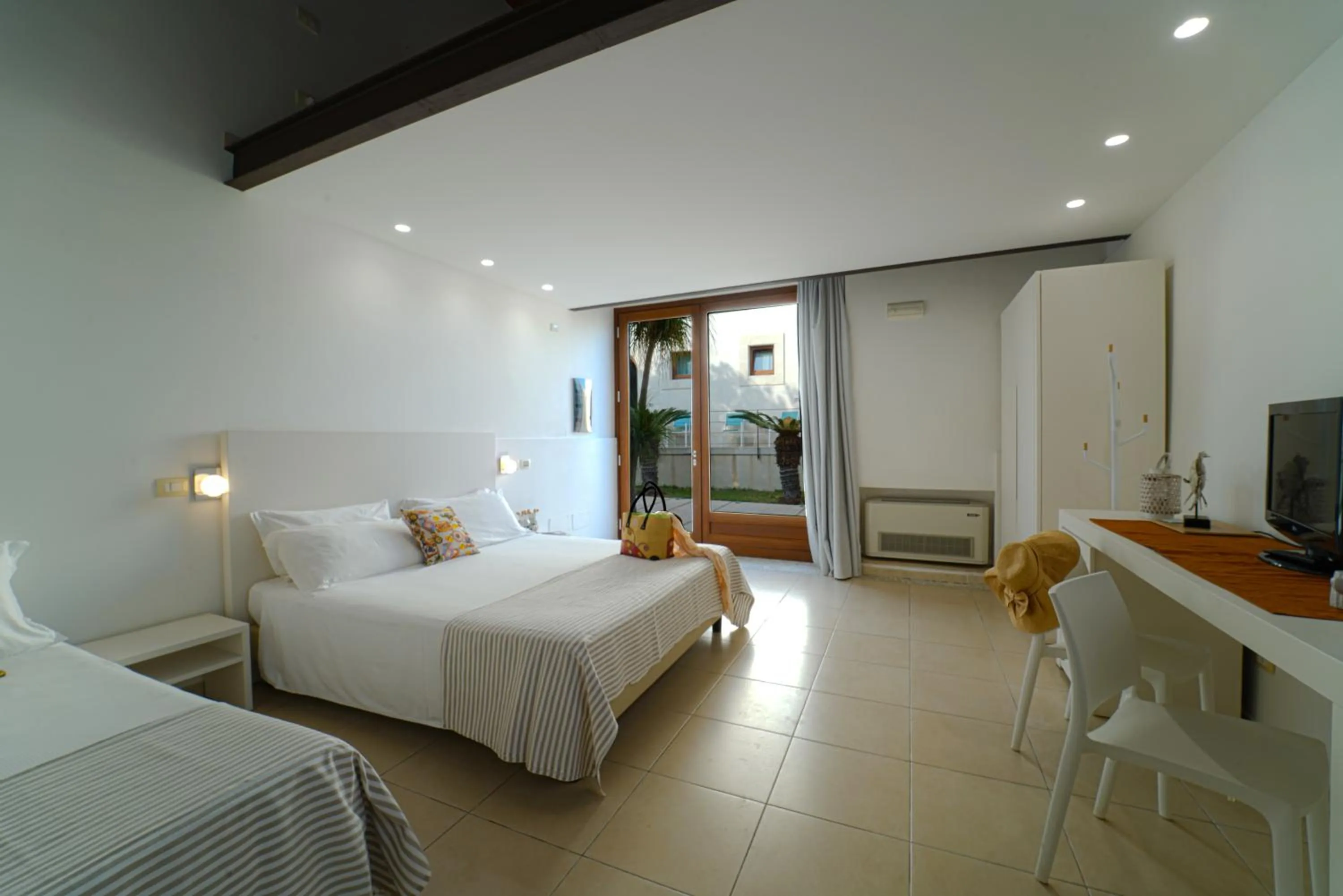 Bedroom, Bed in Life Hotels Kalaonda Resort