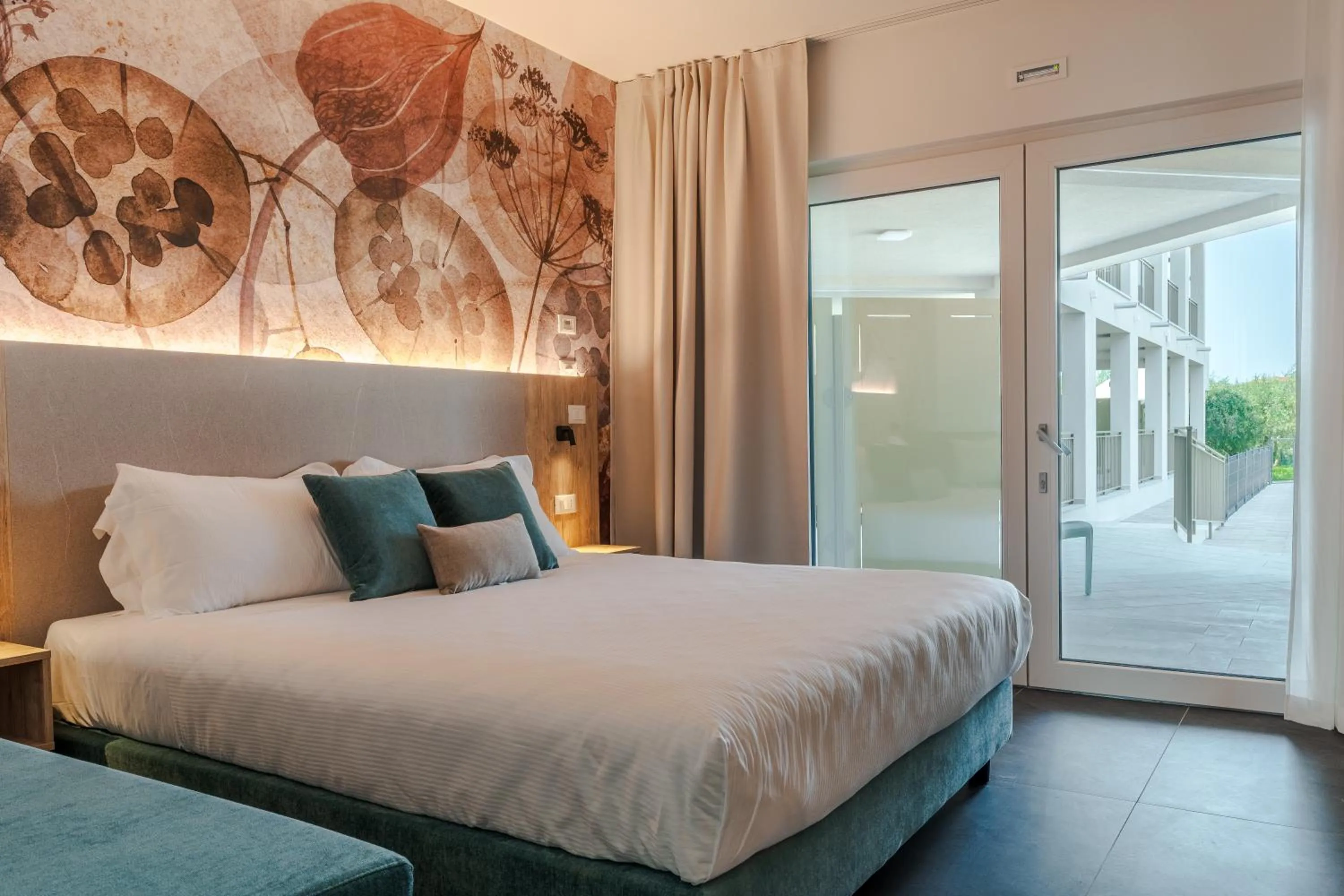 Bedroom, Bed in Vada Village