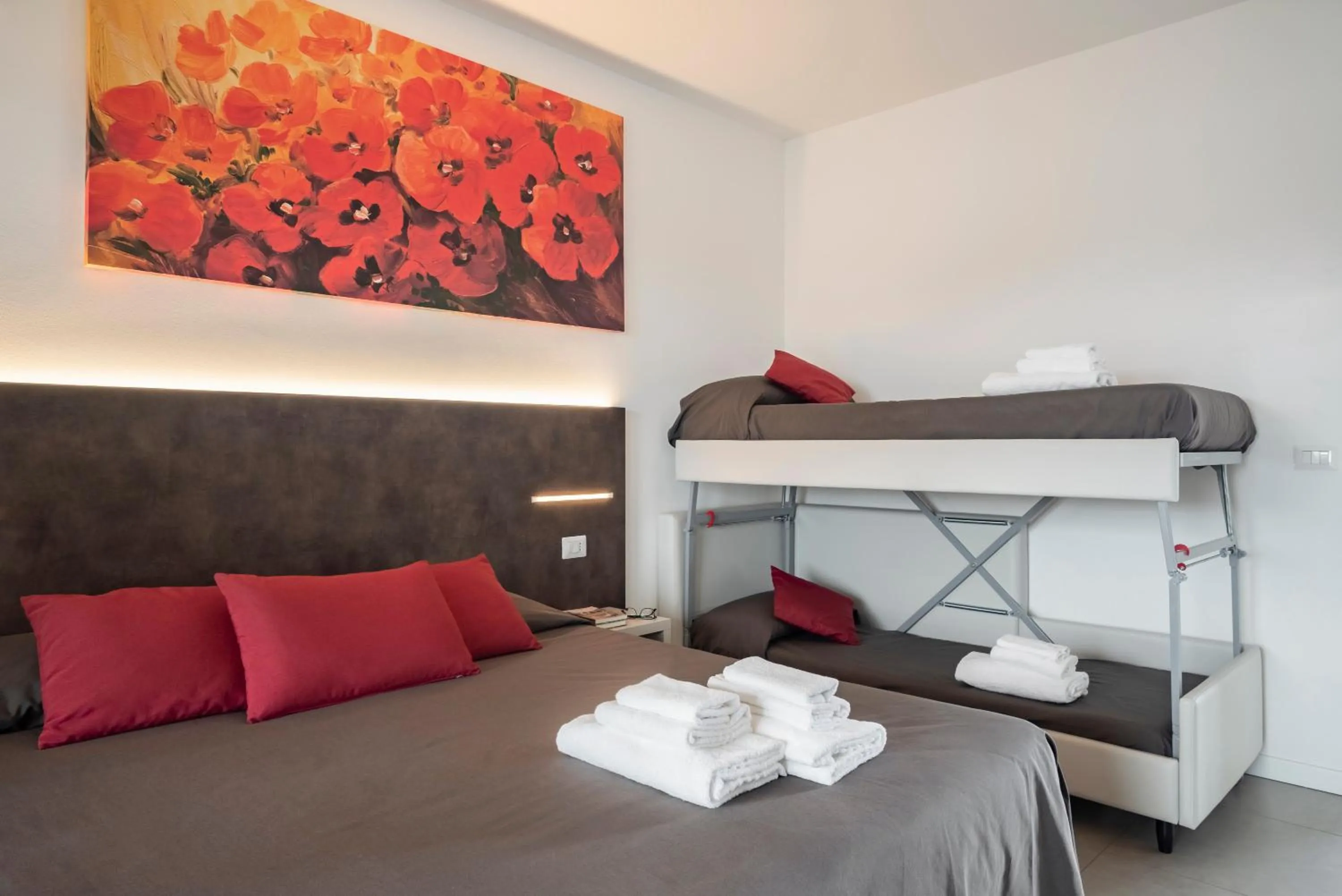 Bedroom, Bed in Vada Village