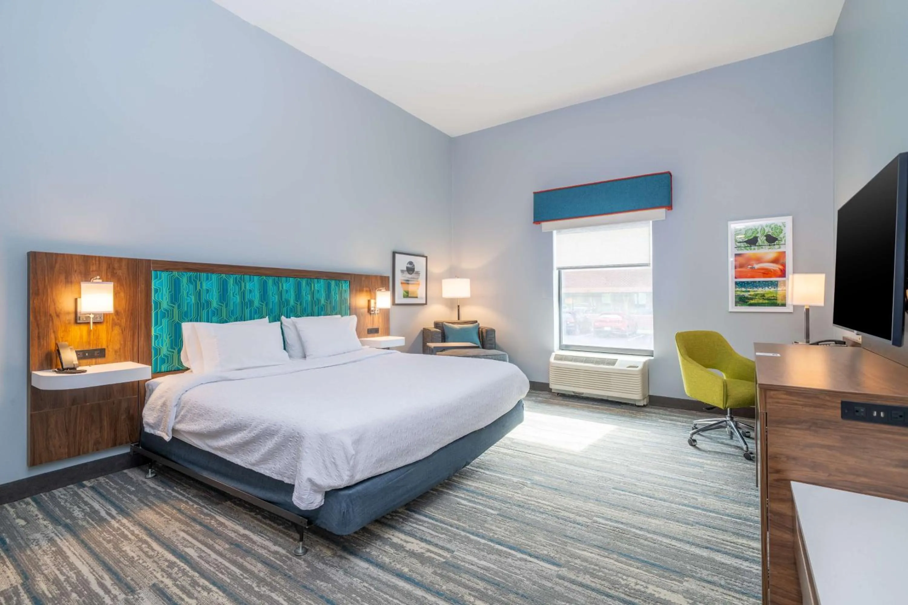 Bed in Hampton Inn Dahlgren