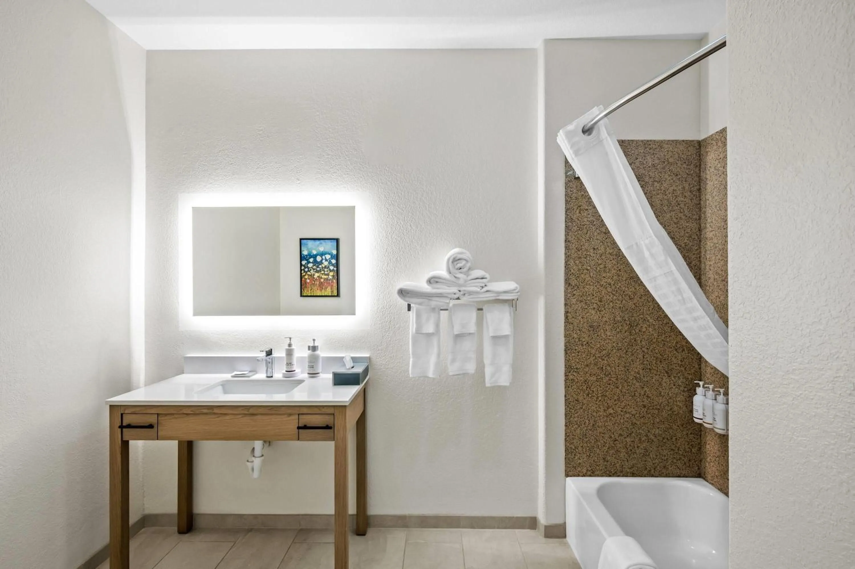 Bathroom in La Quinta by Wyndham Searcy