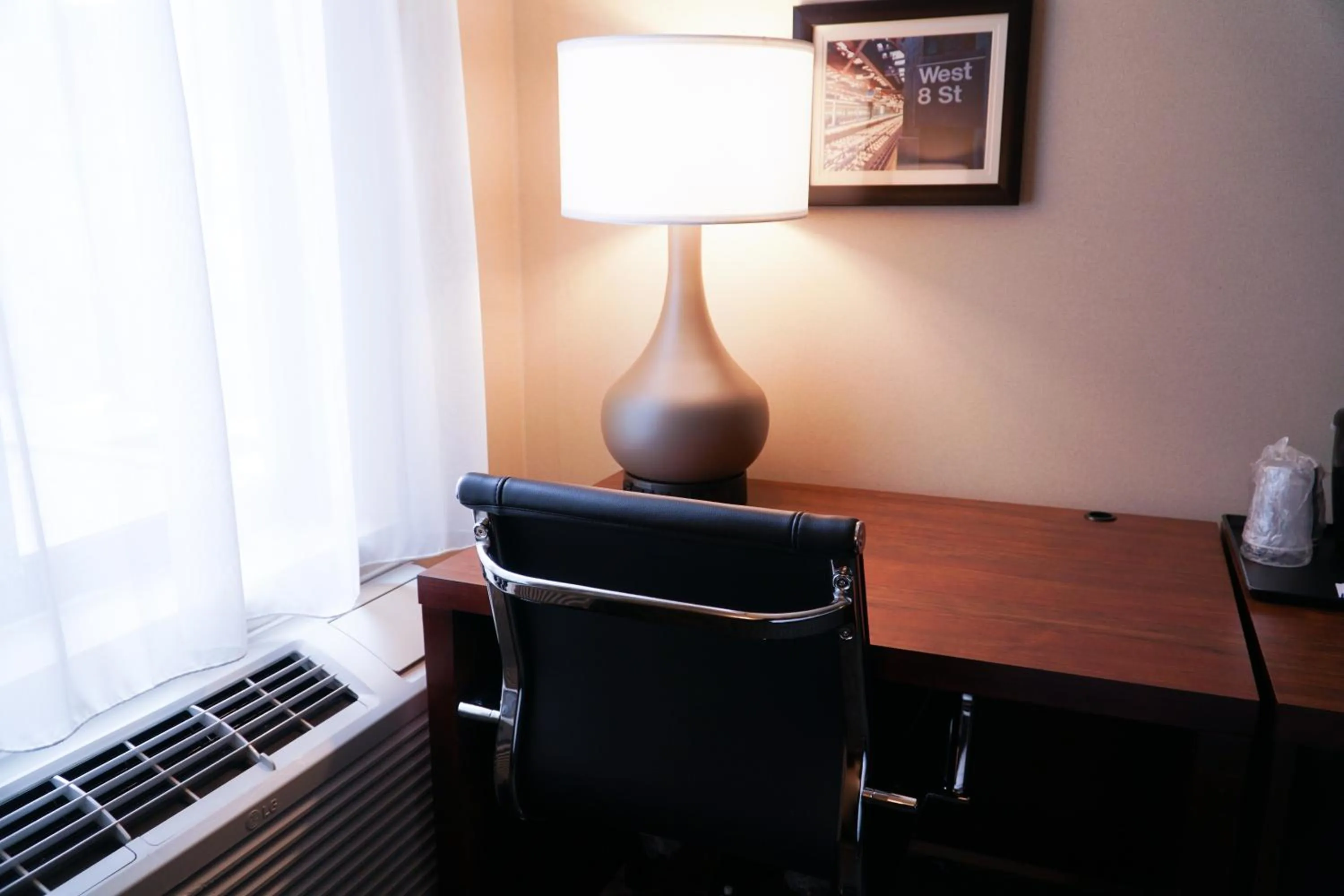 Seating area in Hotel Mint JFK Airport