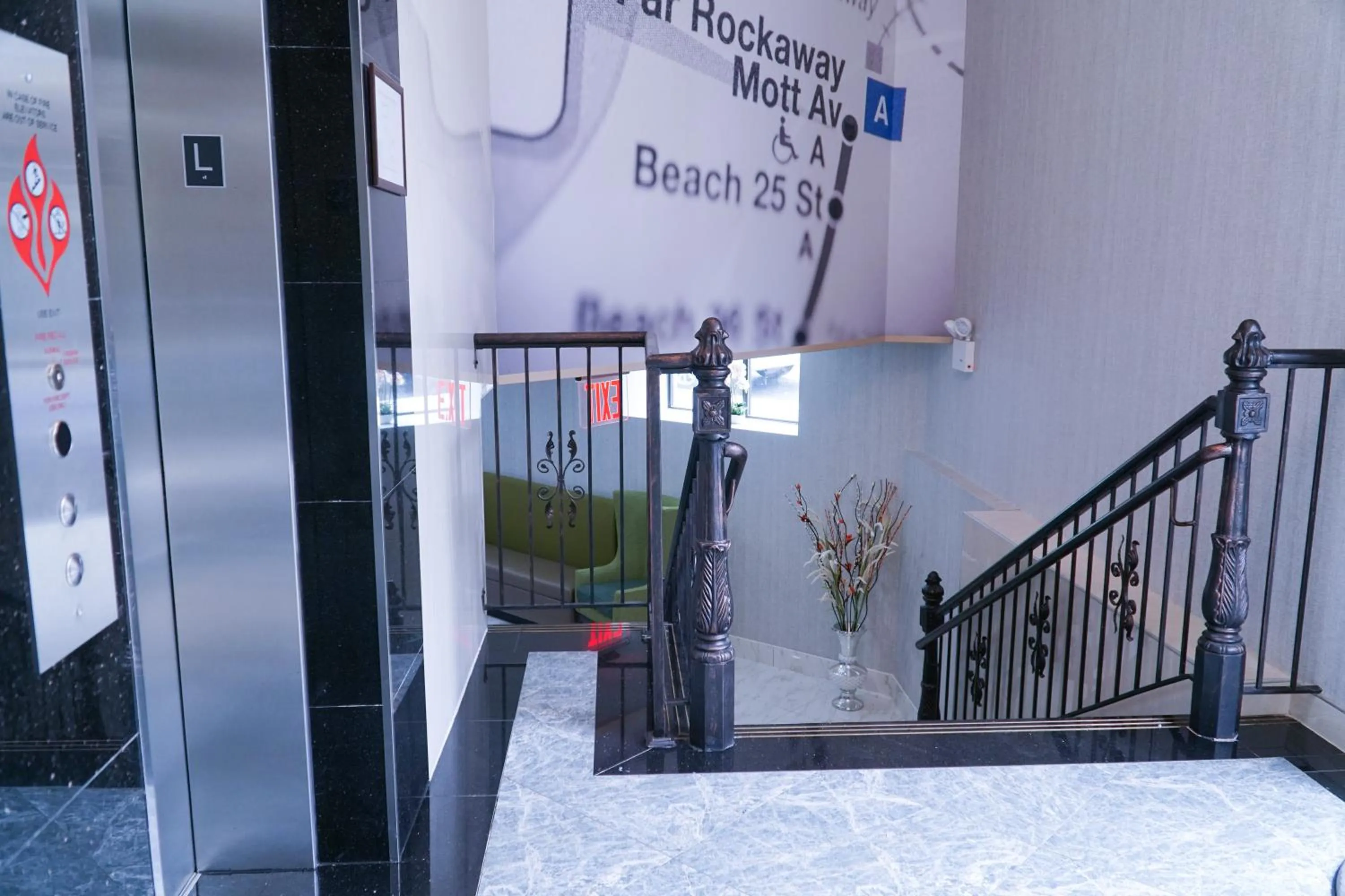 Facade/entrance in Hotel Mint JFK Airport