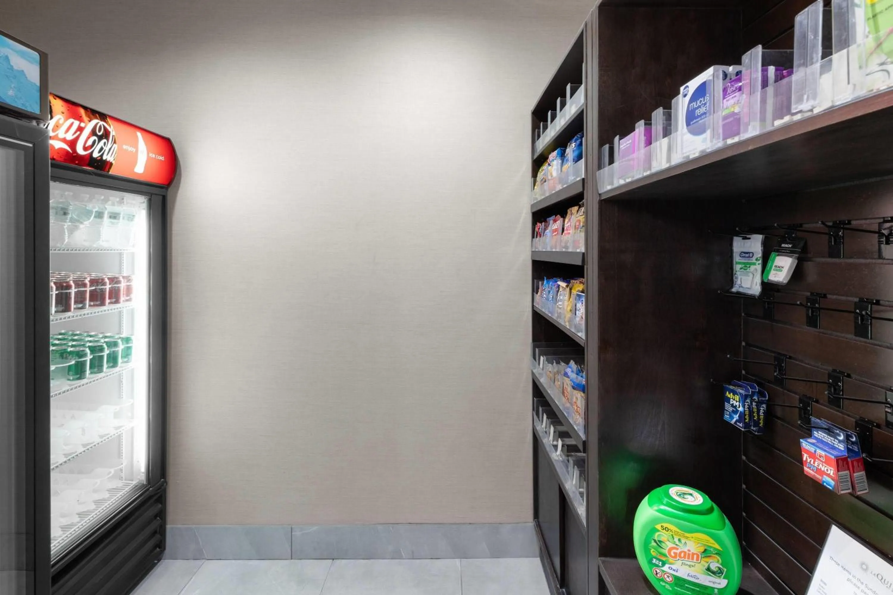 Food and drinks in La Quinta by Wyndham Boutte