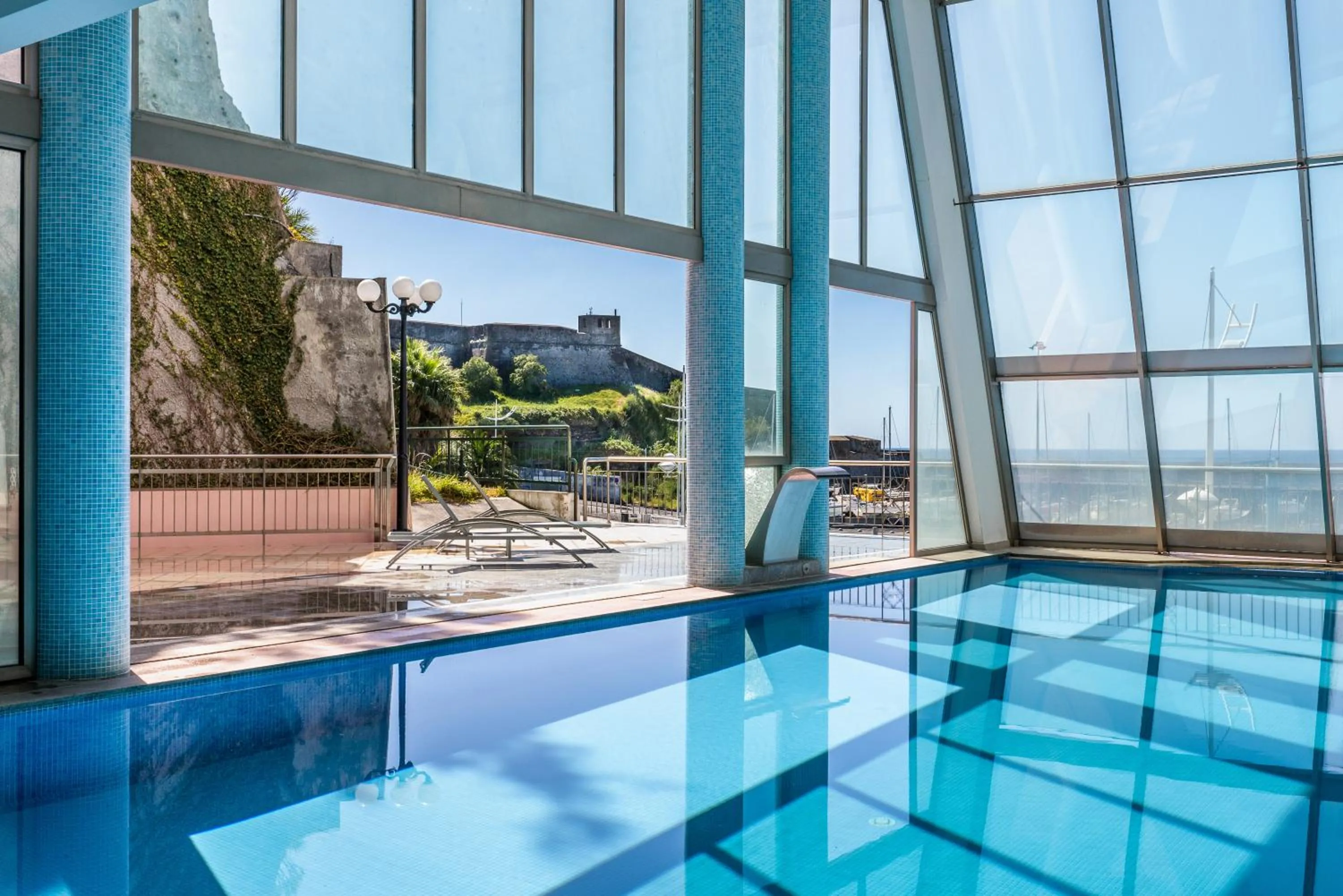 Swimming pool in Angra Marina Hotel