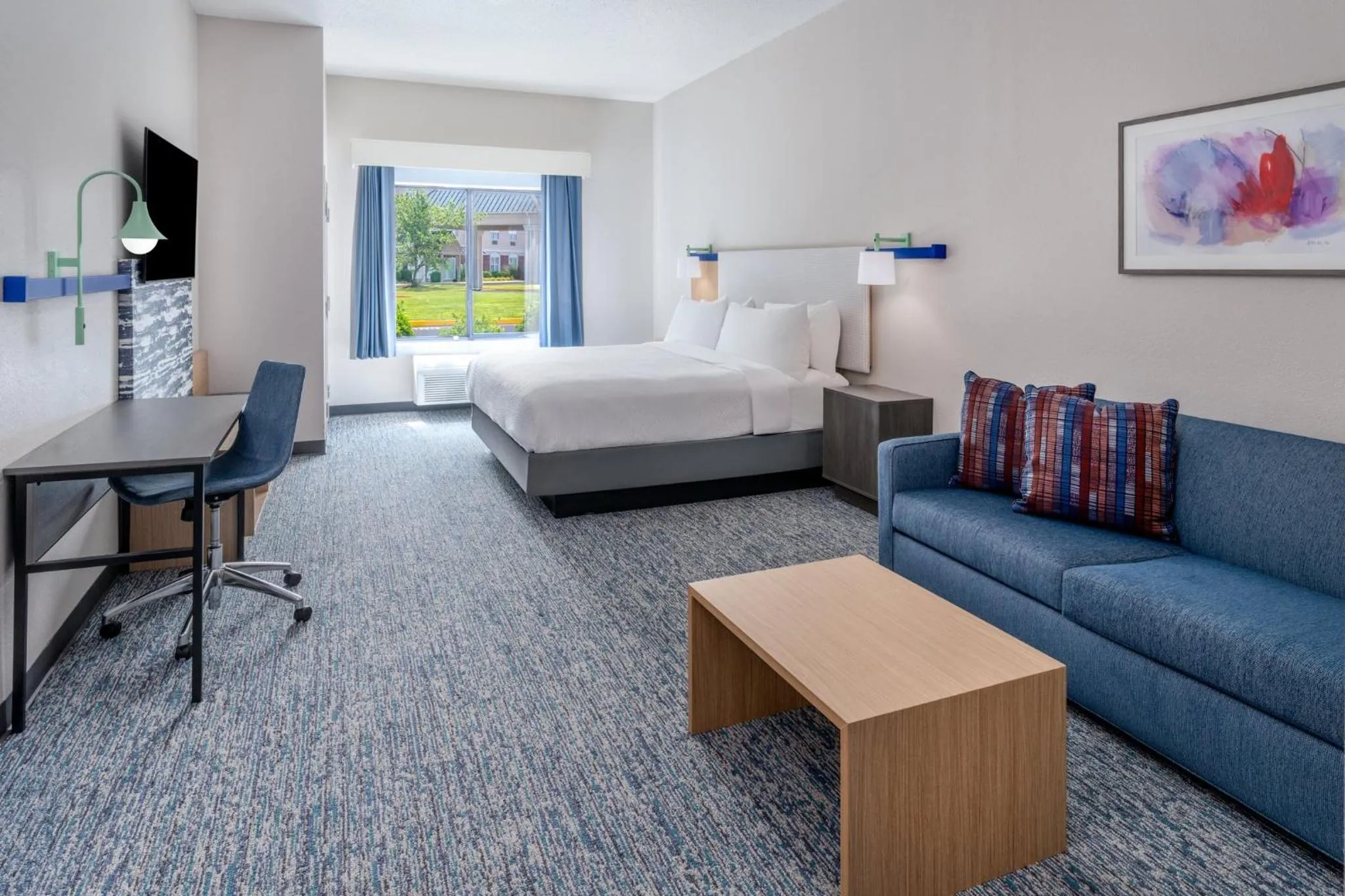 Photo of the whole room, Bed in Garner Hotel Doswell Southeast by IHG