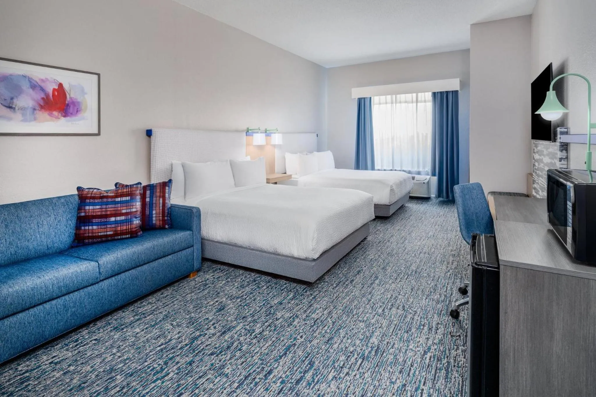 Photo of the whole room, Bed in Garner Hotel Doswell Southeast by IHG