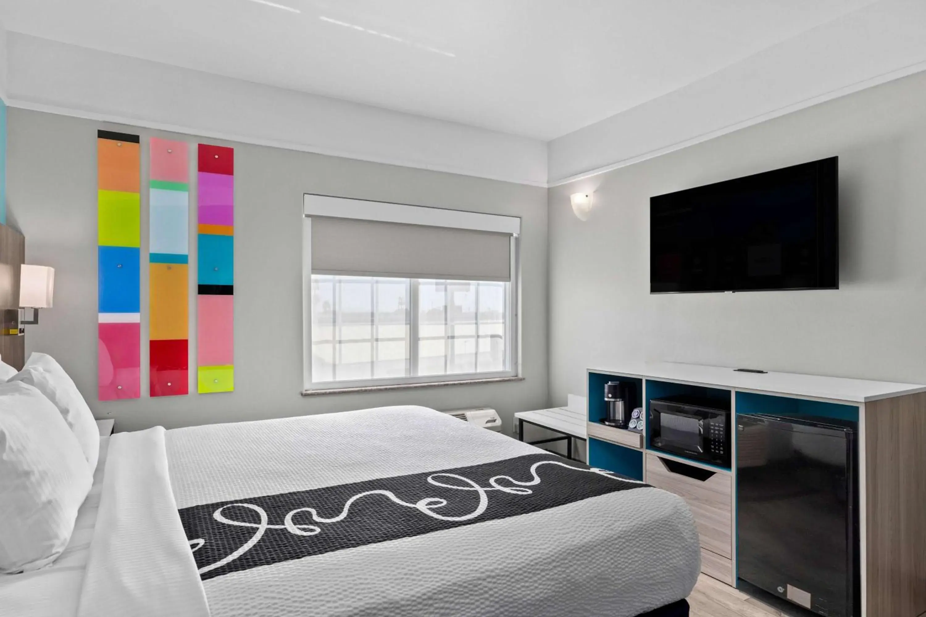 Executive King Room - Non-Smoking in La Quinta Inn Suites by Wyndham Raymondville Harlingen Executive King Room - Non-Smoking in La Quinta Inn Suites by Wyndham Raymondville Harlingen