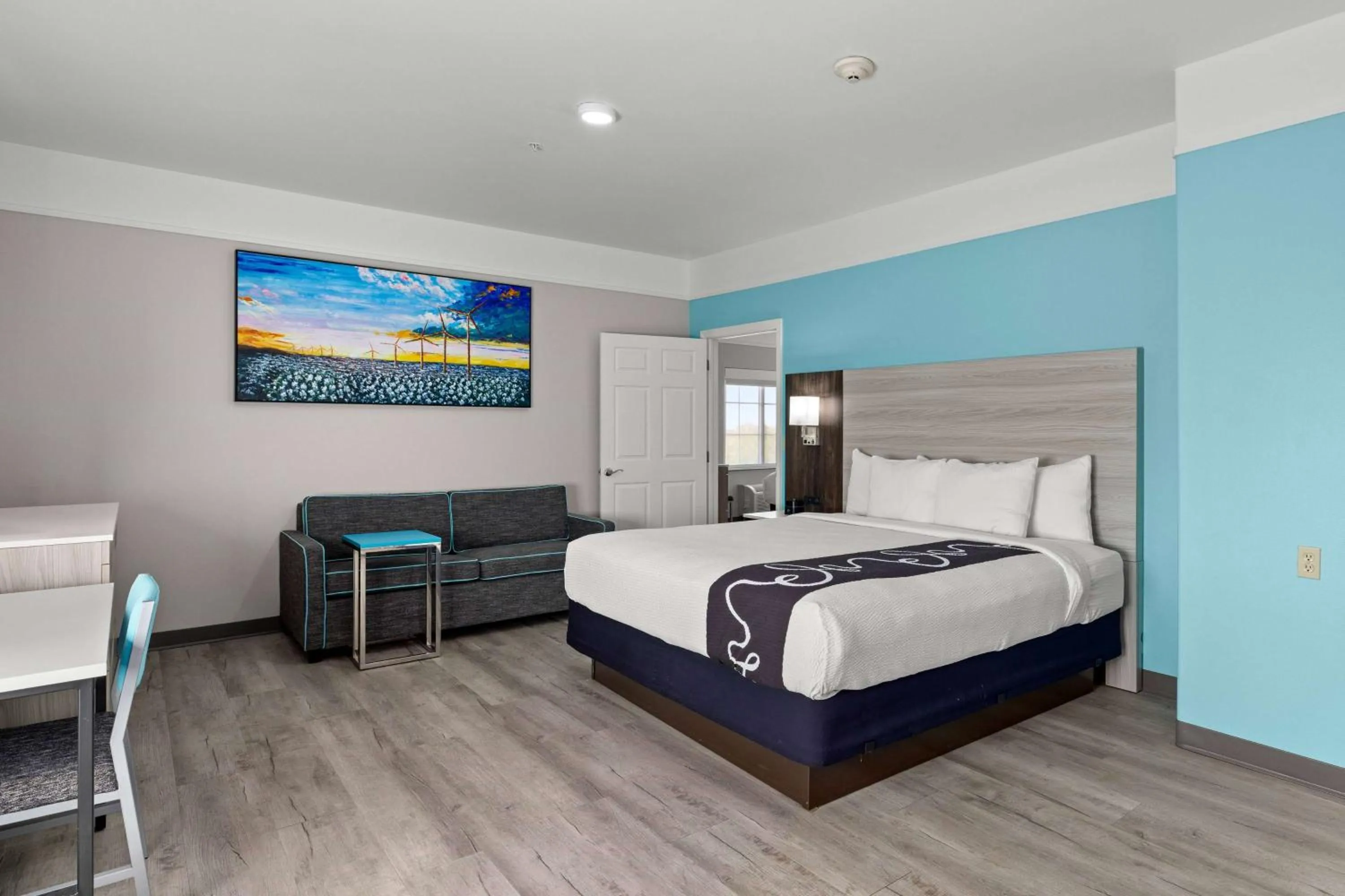 Photo of the whole room in La Quinta Inn Suites by Wyndham Raymondville Harlingen